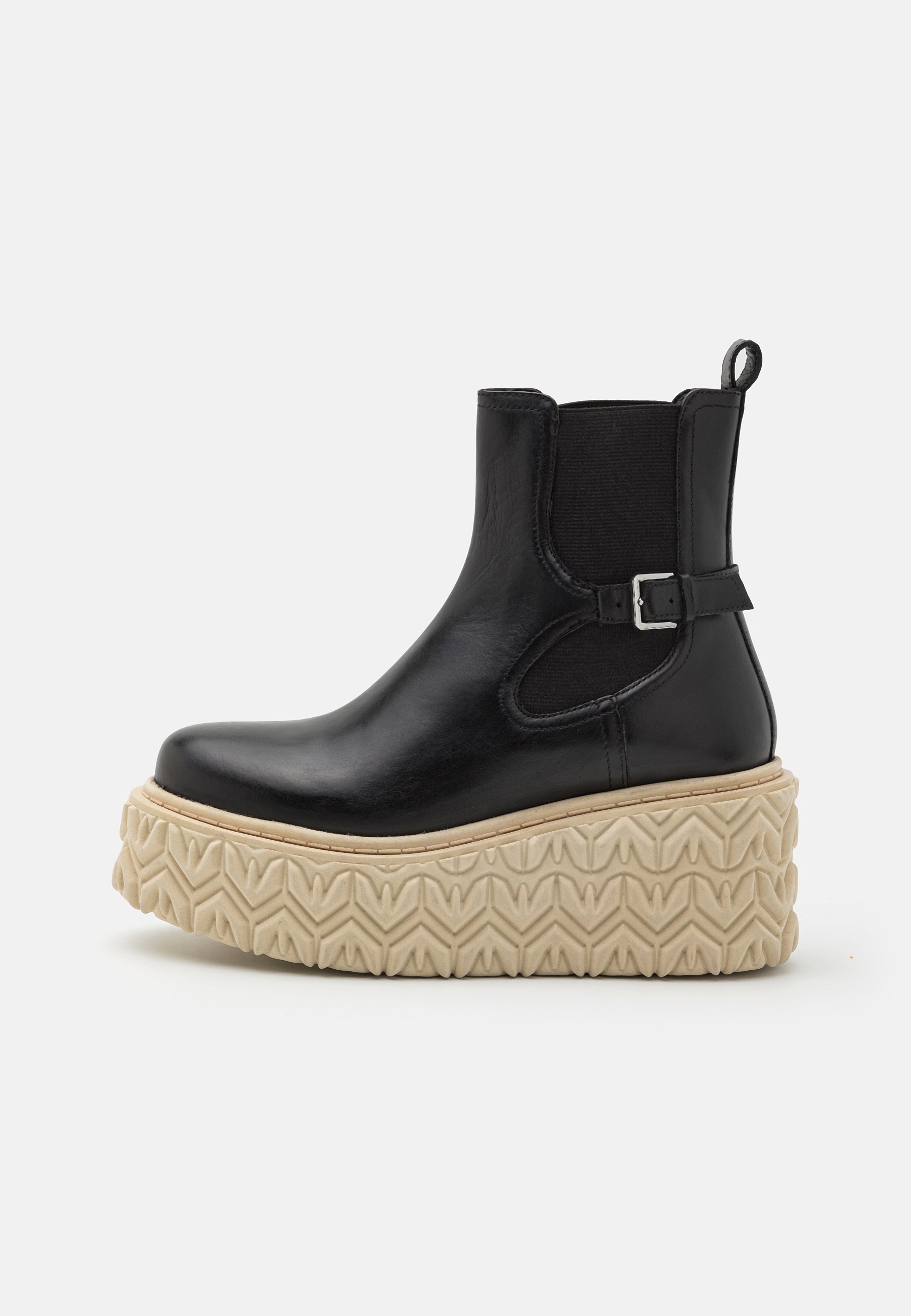 Platform ankle boots
