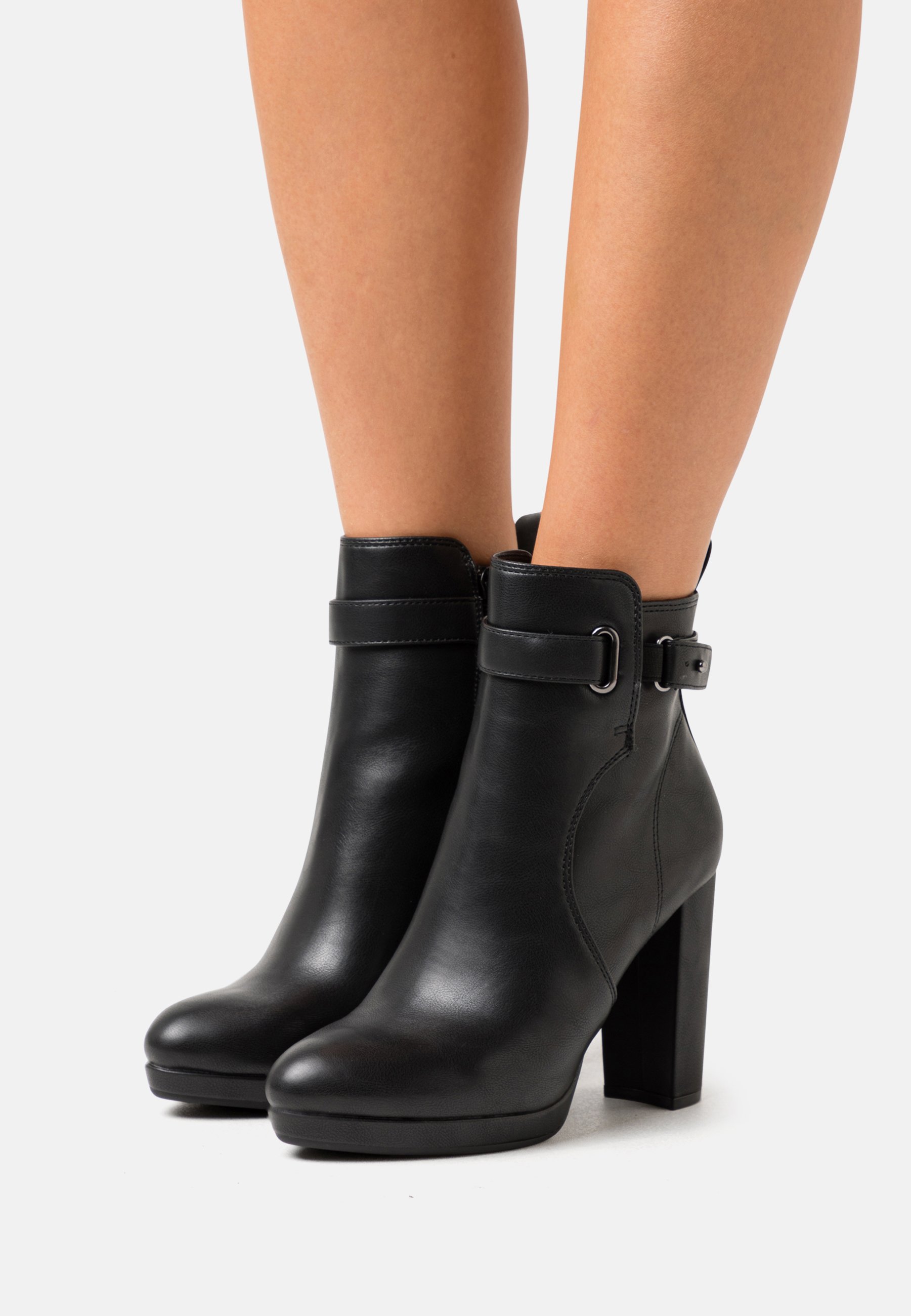 AUDRINA - Classic ankle boots