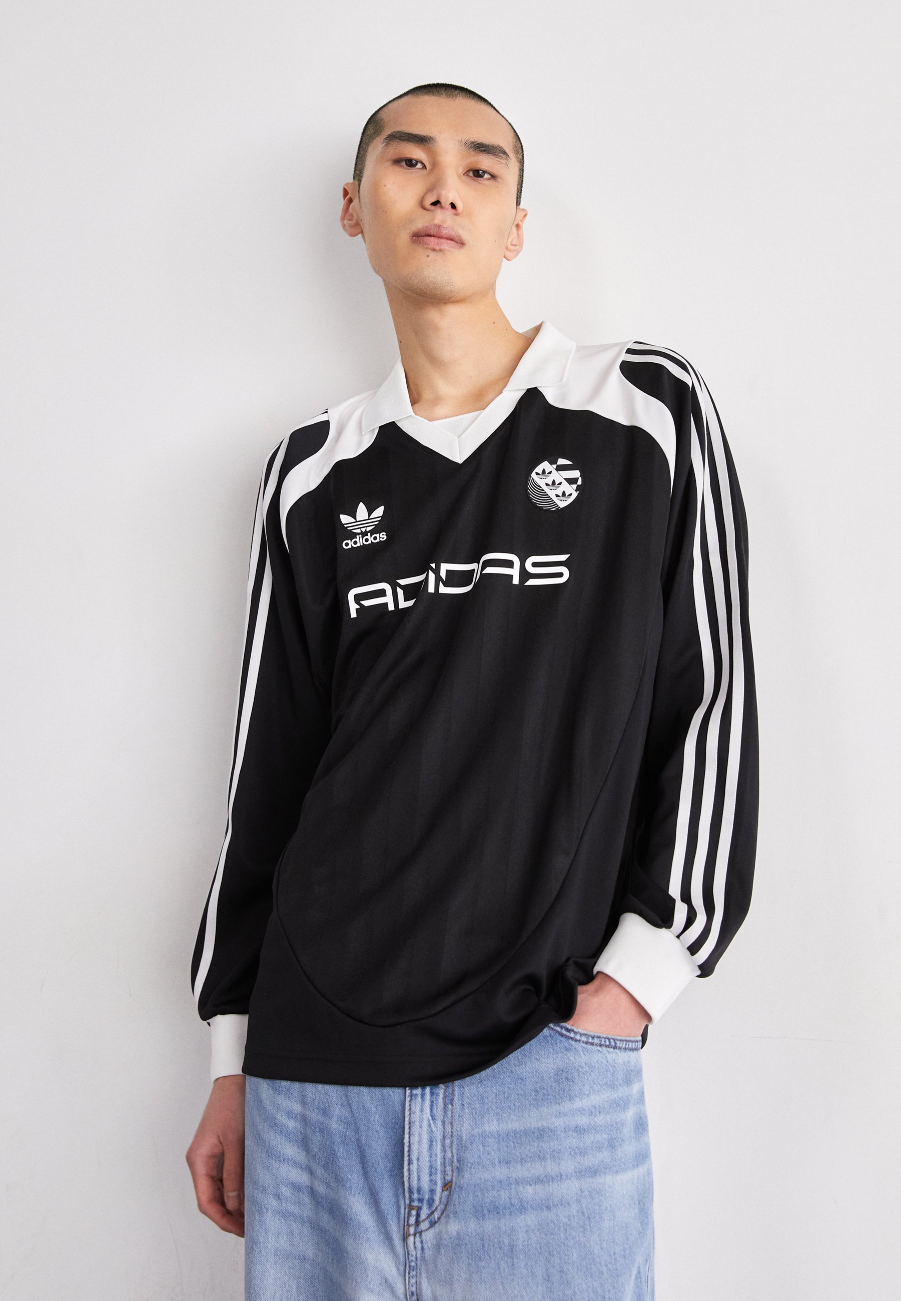 Long sleeved top