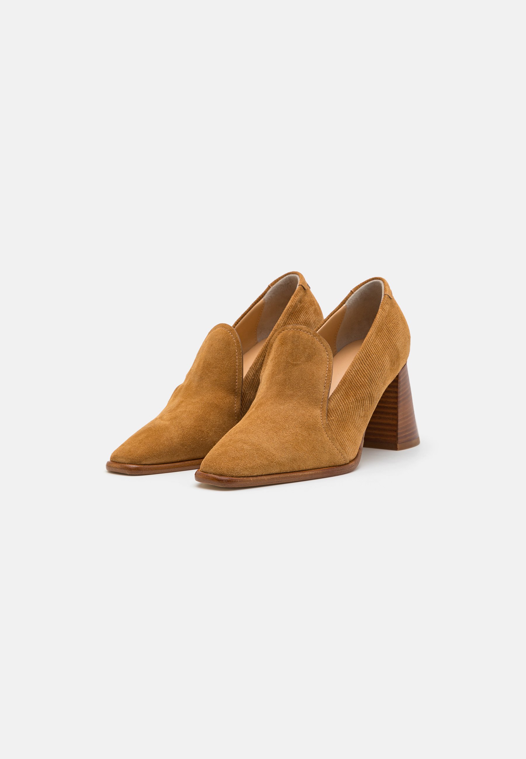 KAI - Classic heels