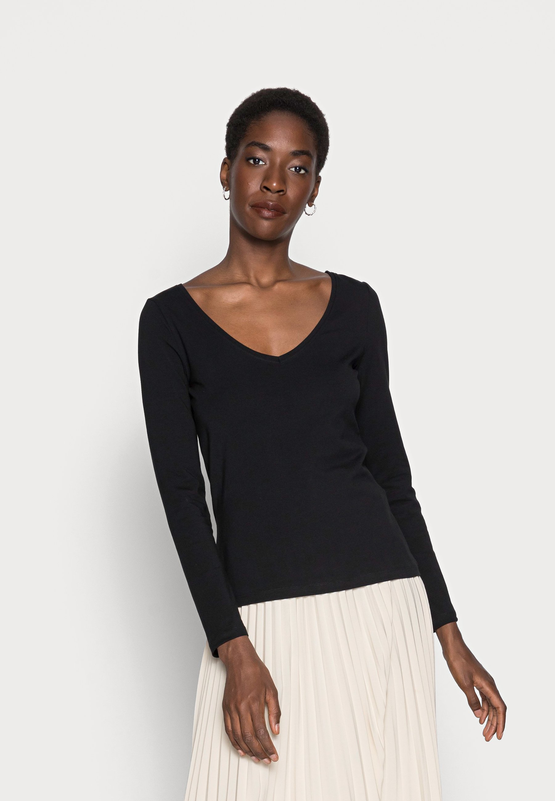 BASIC - Long sleeved top