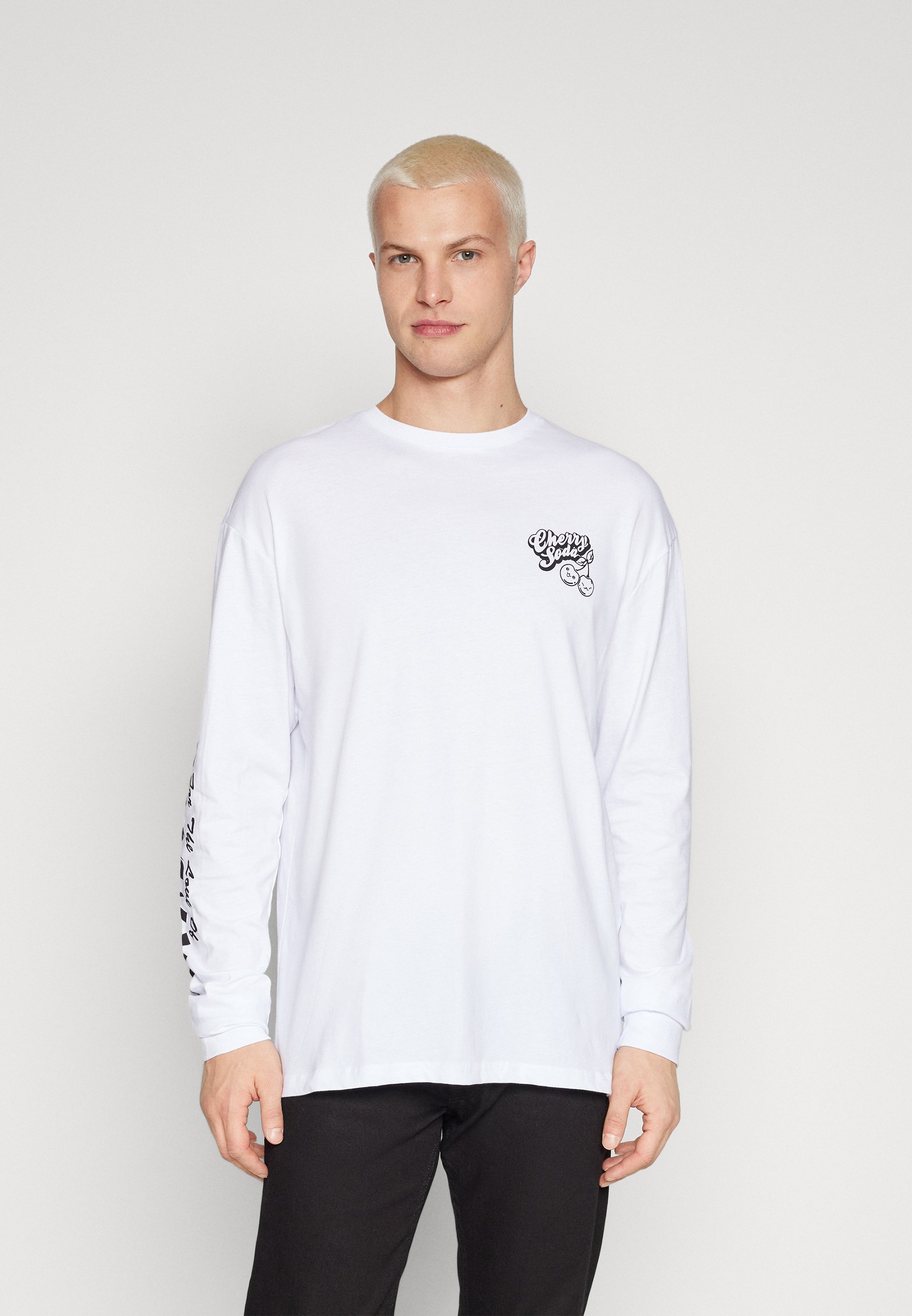 Long sleeved top