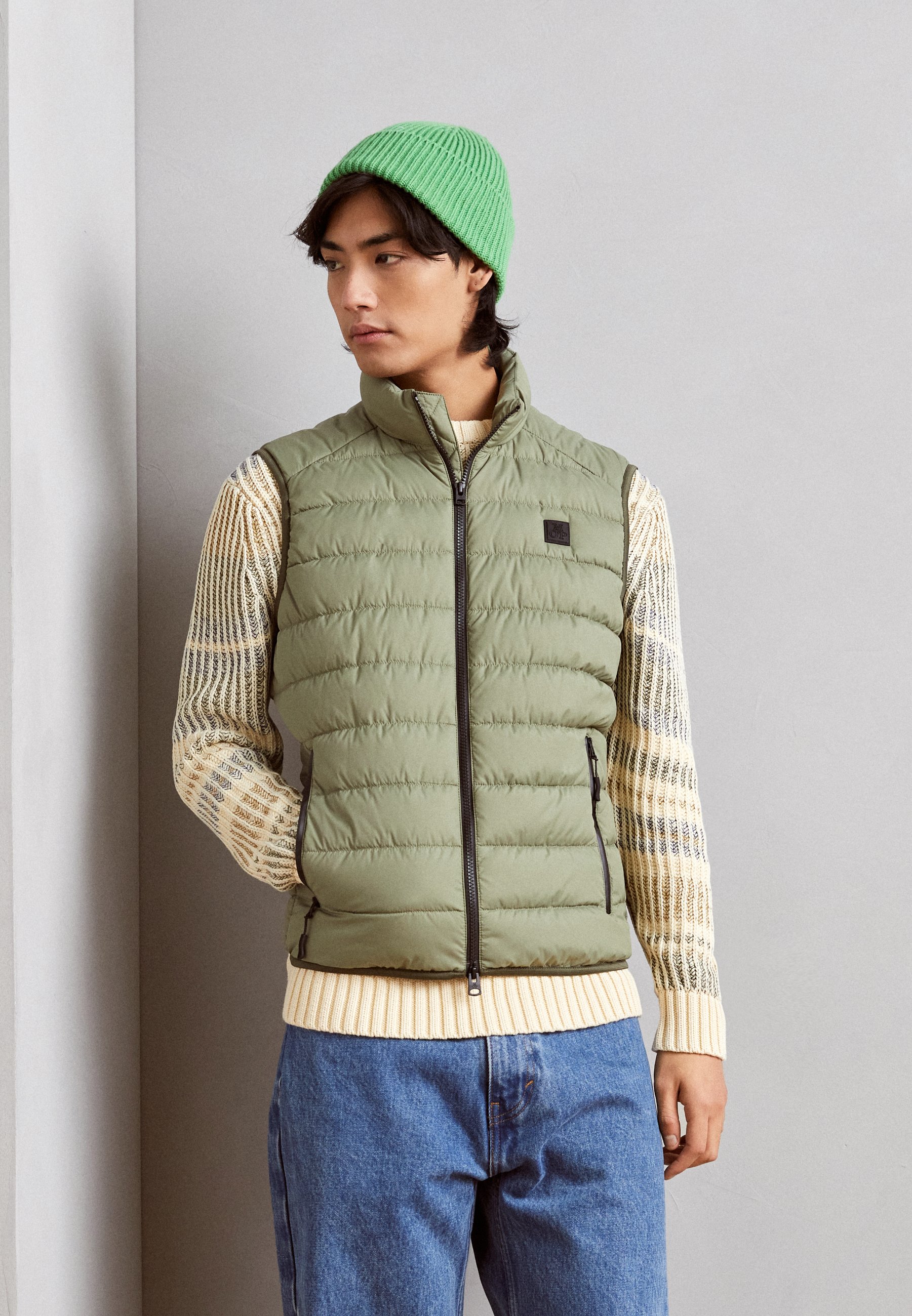 VEST STAND UP COLLAR ZIP POCKETS ELASTIC BINDING - Waistcoat