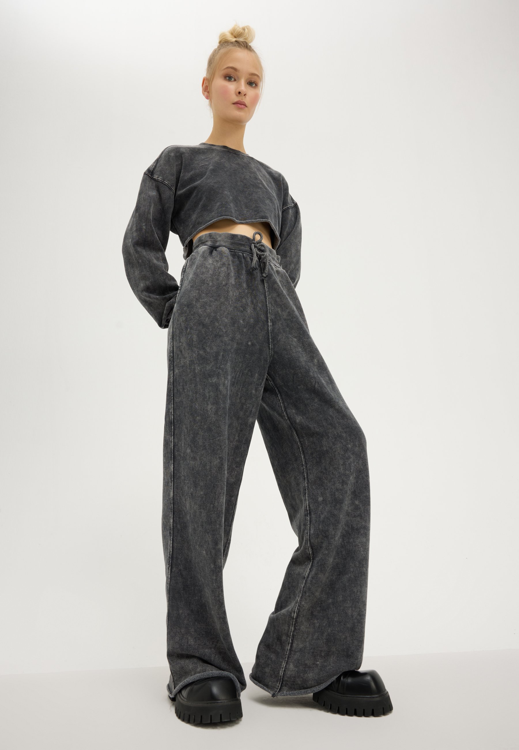Tracksuit bottoms