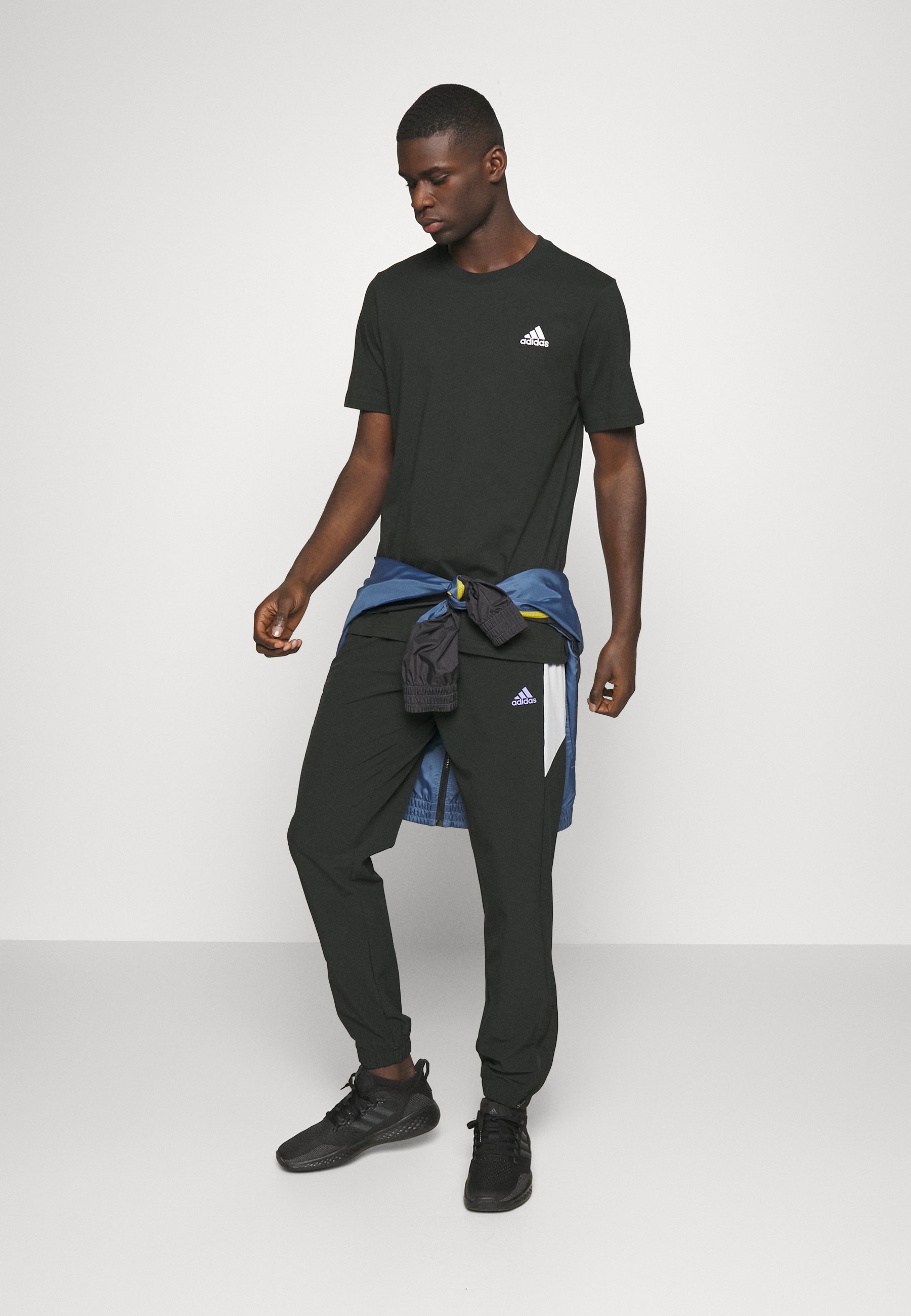 ESSENTIALS BASIC - Basic T-shirt