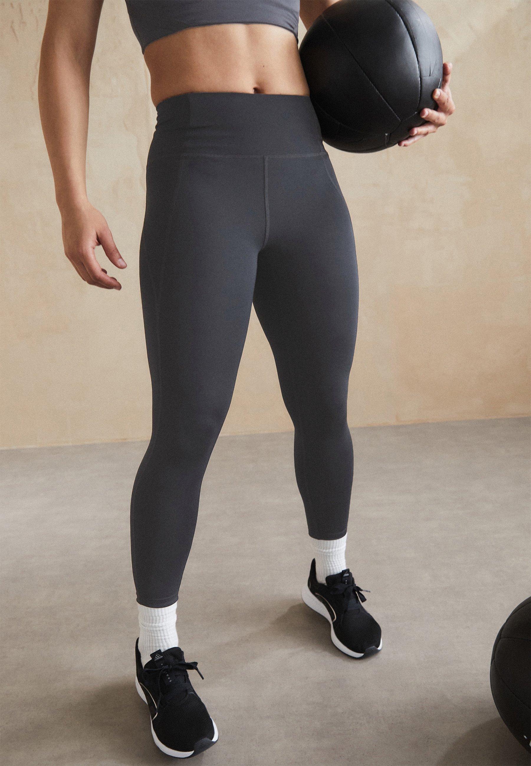 COMPRESSIVE HIGH RISE- Leggings