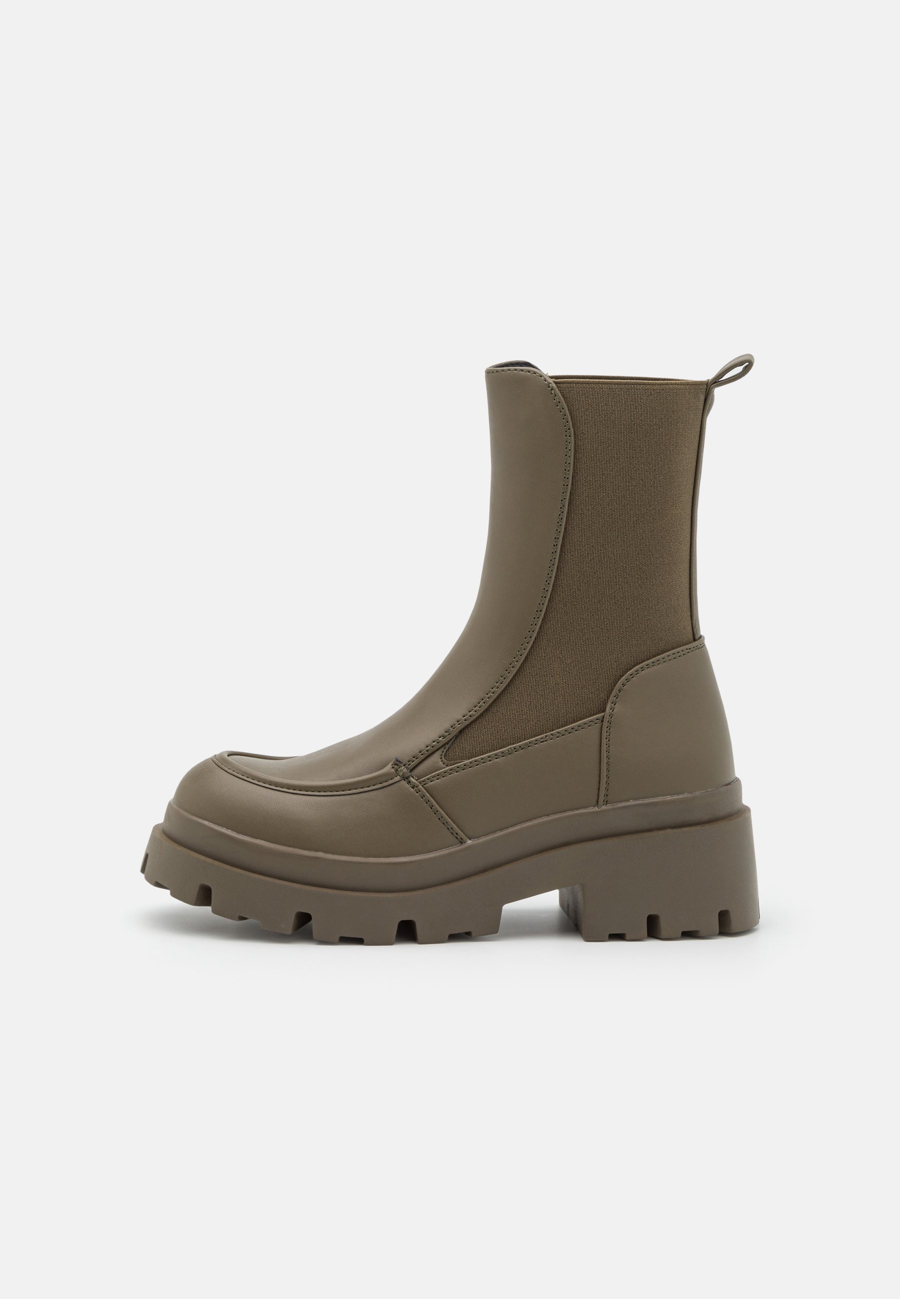 Platform ankle boots
