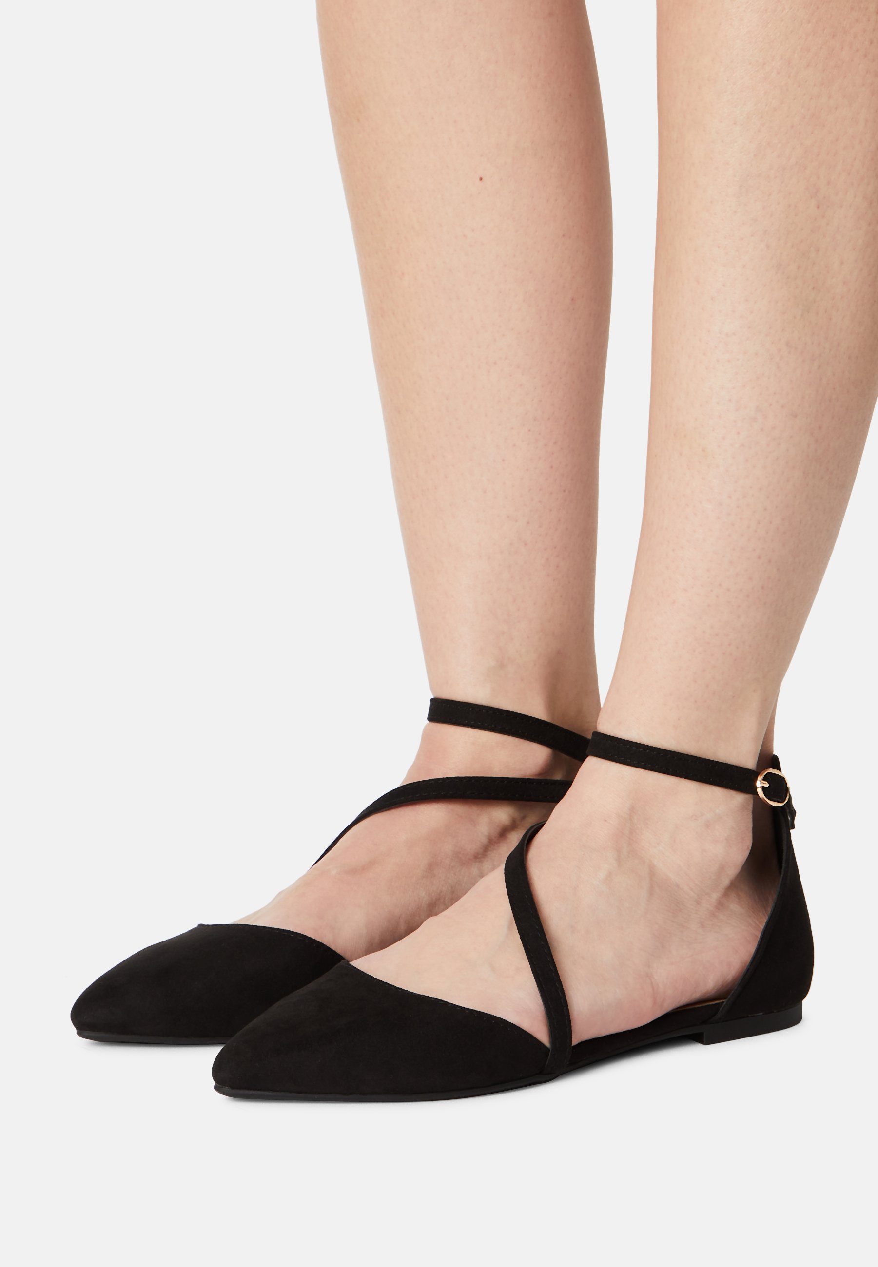 Ankle strap ballet pumps