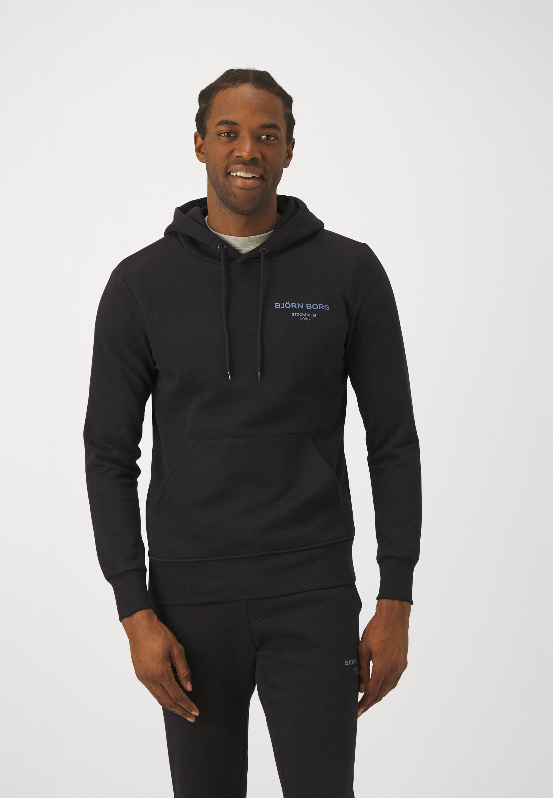 ESSENTIAL HOODIE - Hoodie