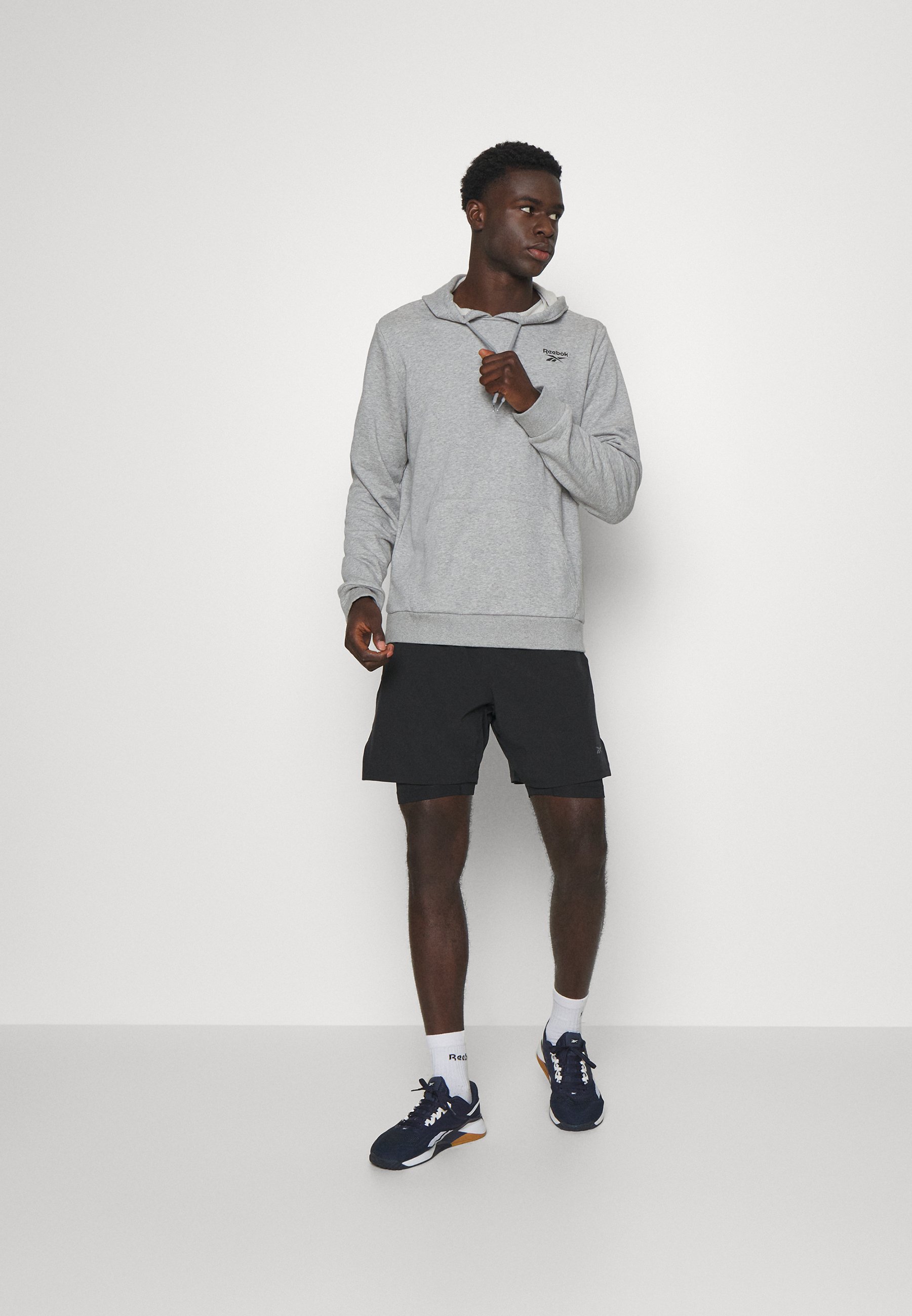 LEFT CHEST HOOD - Sweatshirt