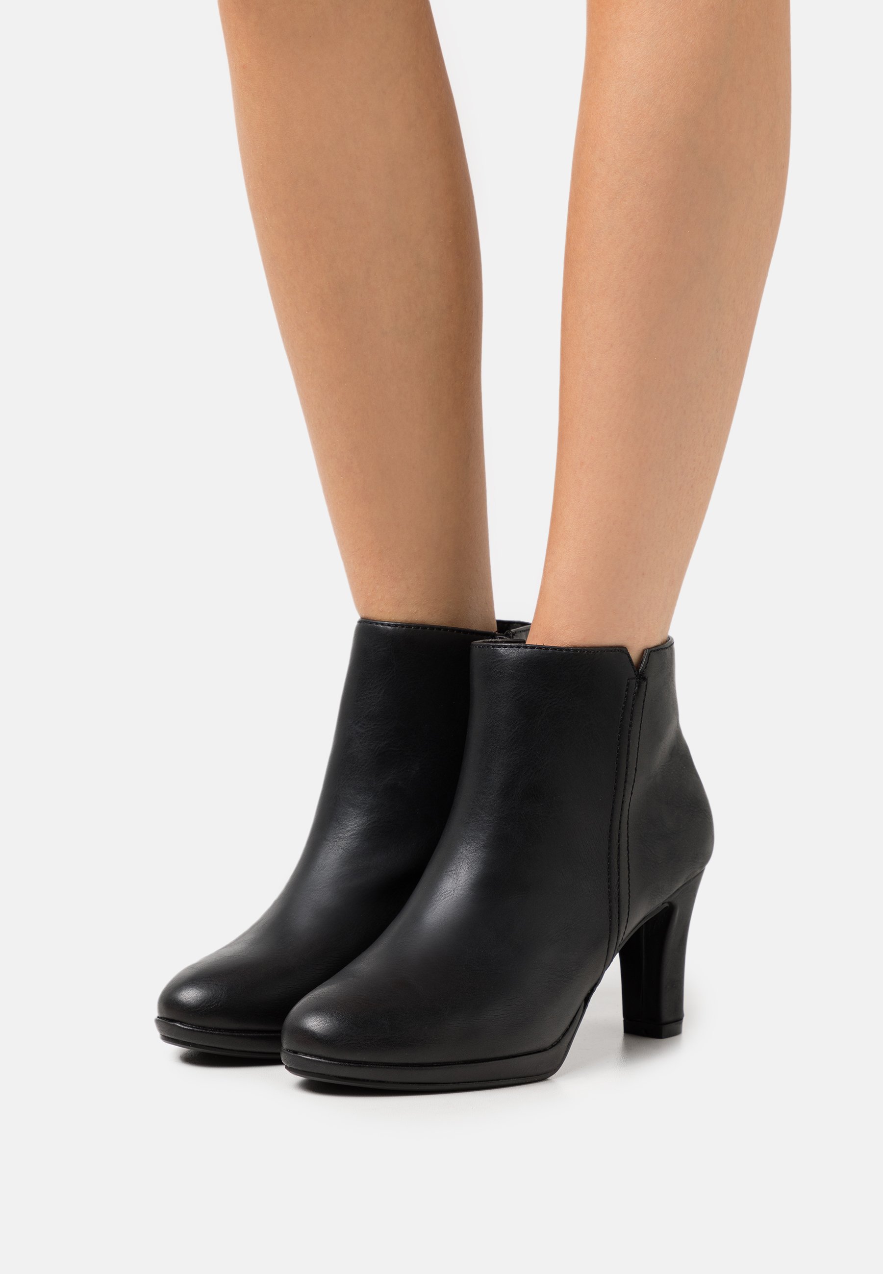 Ankle boots