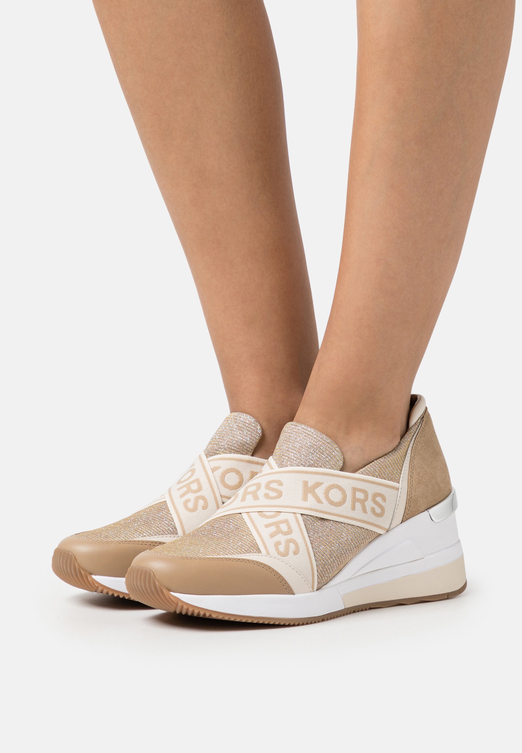 GEENA TRAINER - Slip-ons