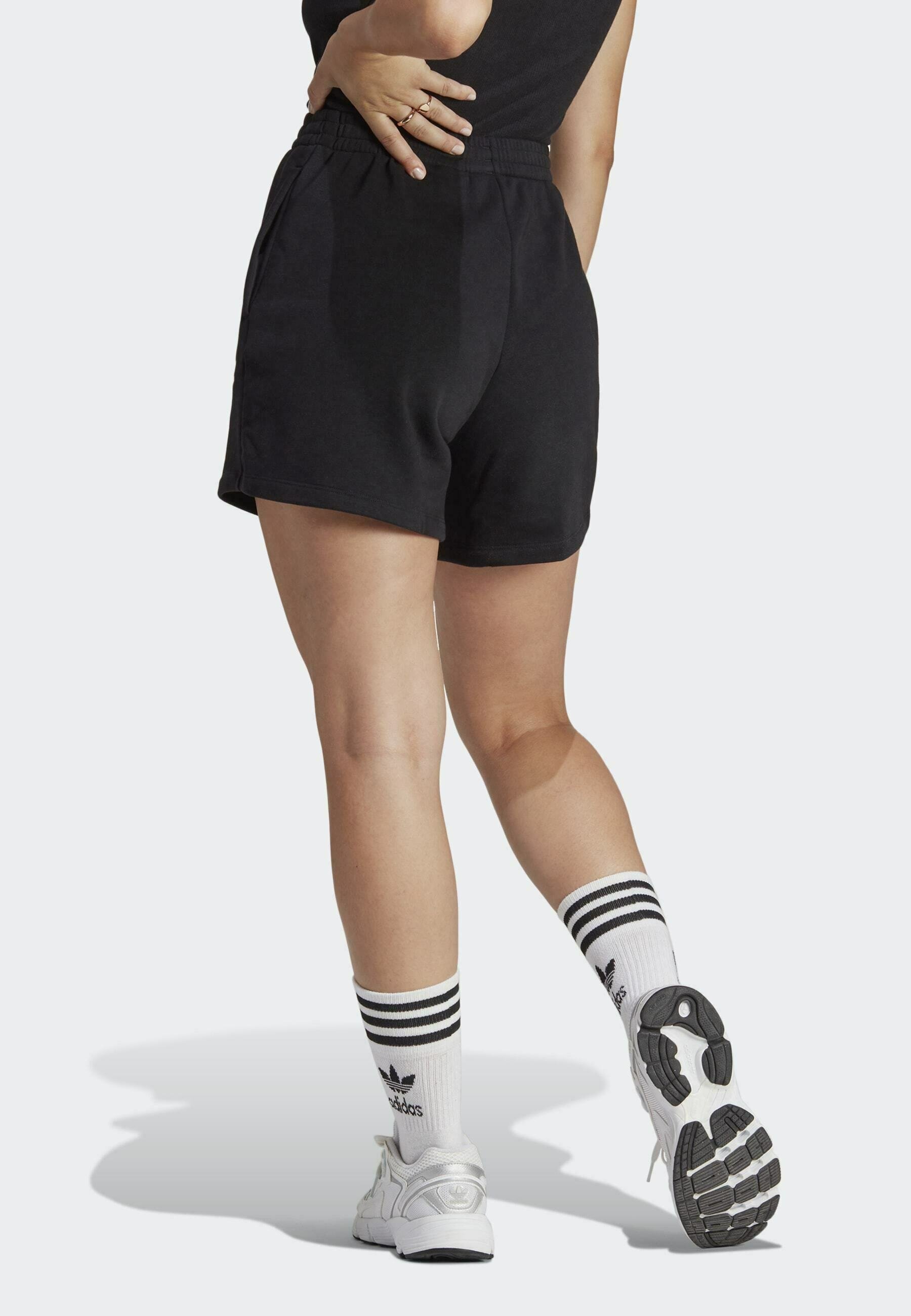 ESSENTIALS - Shorts