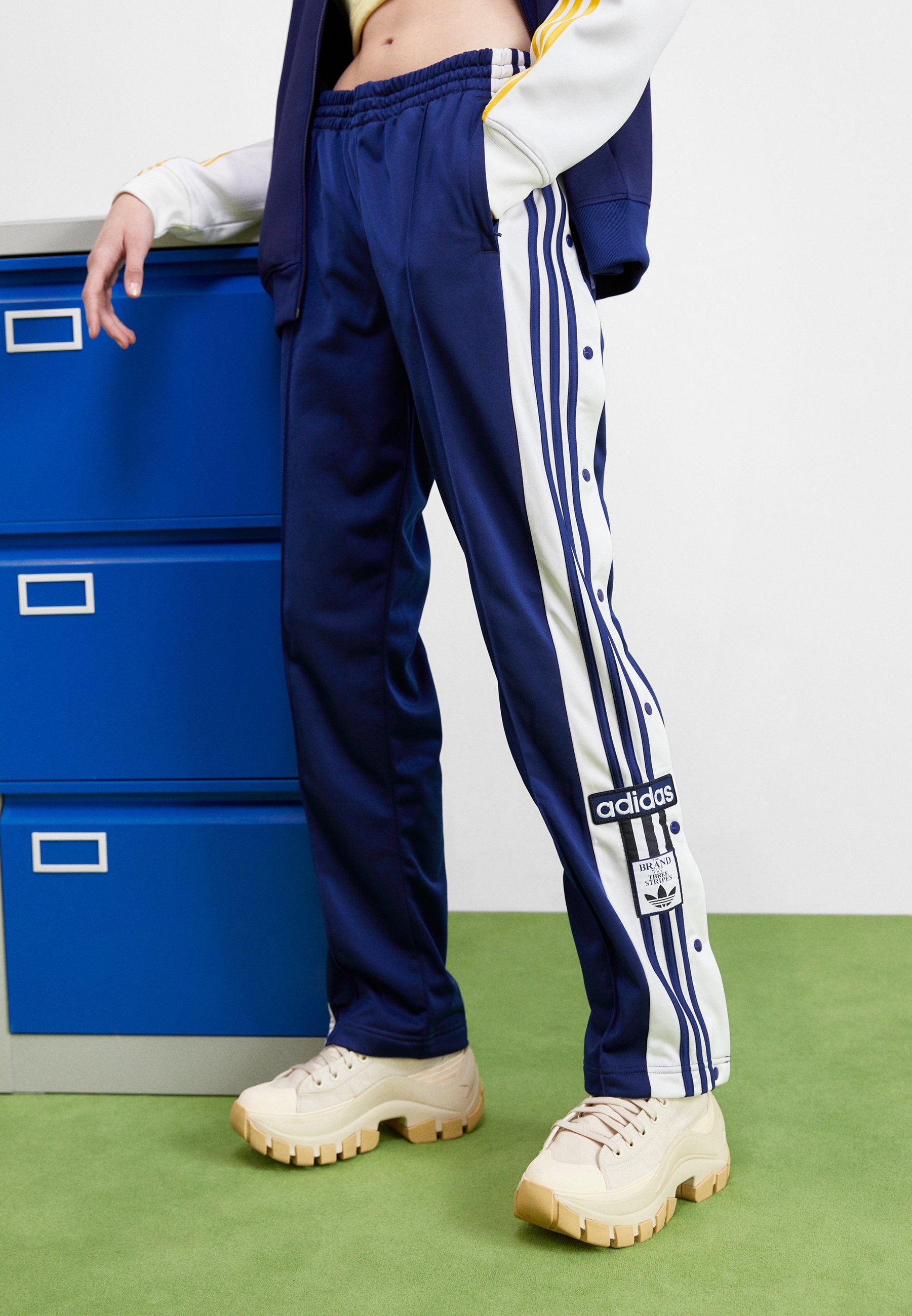 ADICOLOR CLASSICS ADIBREAK - Tracksuit bottoms