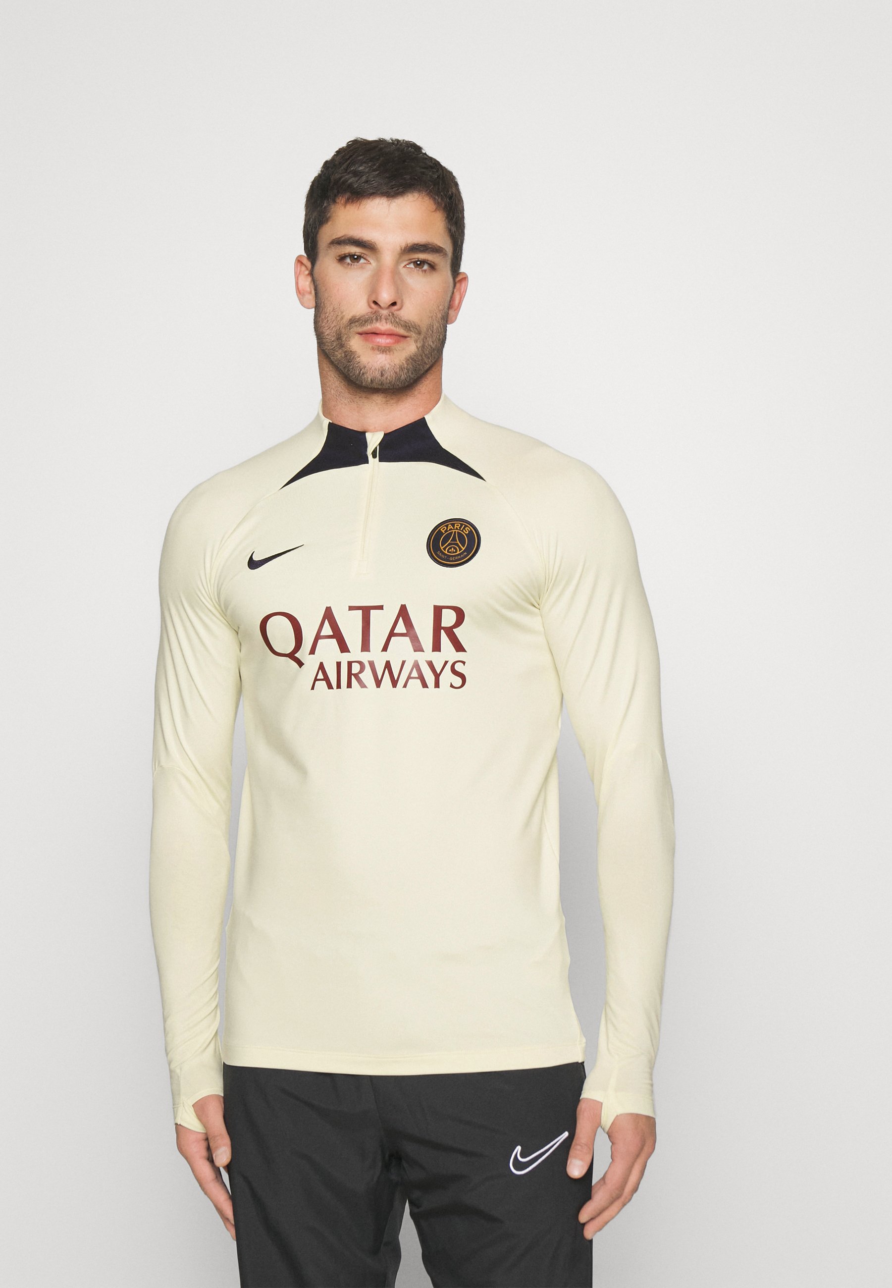 PARIS ST GERMAIN STRIKE DRILL - Club wear