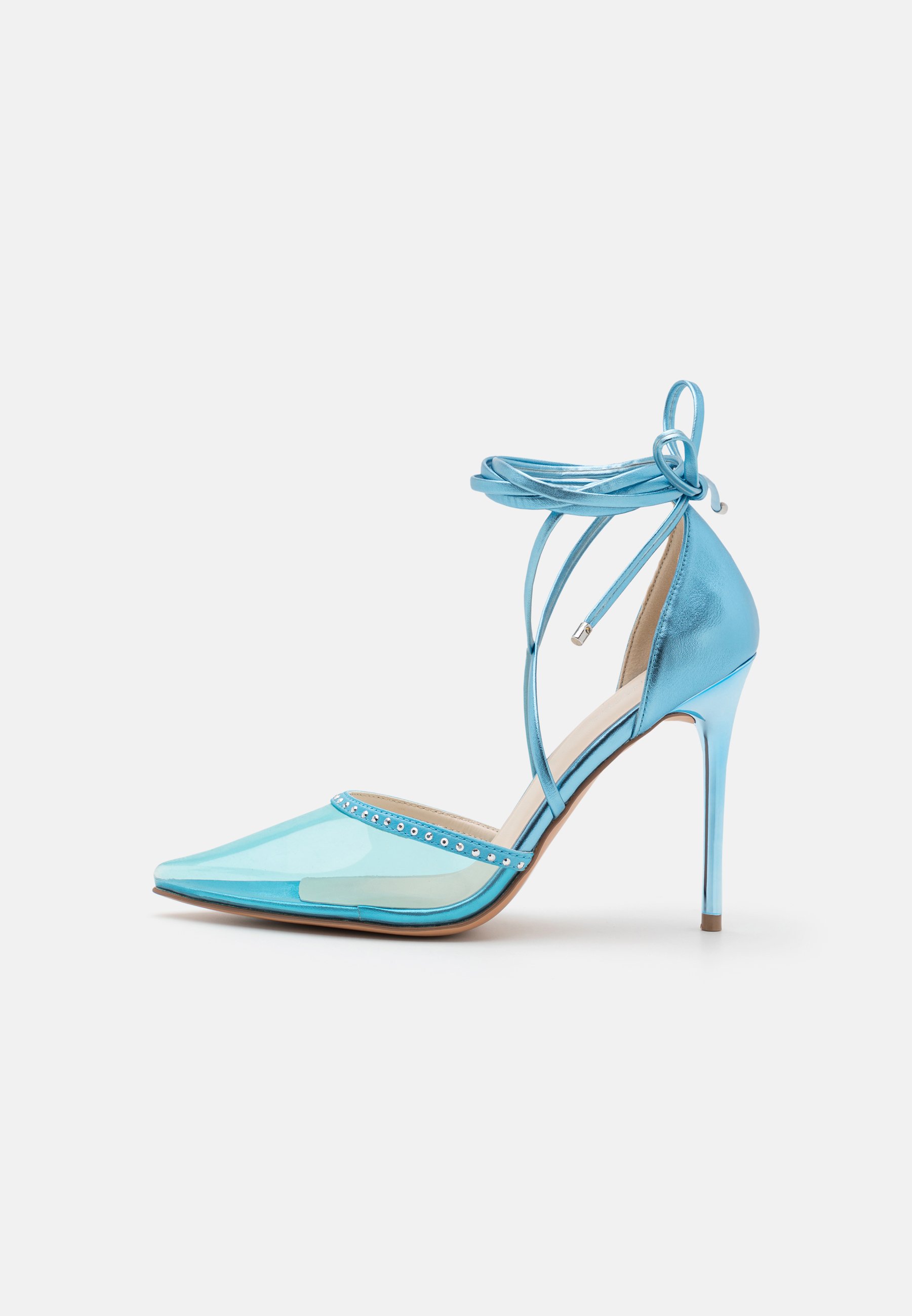 Classic heels