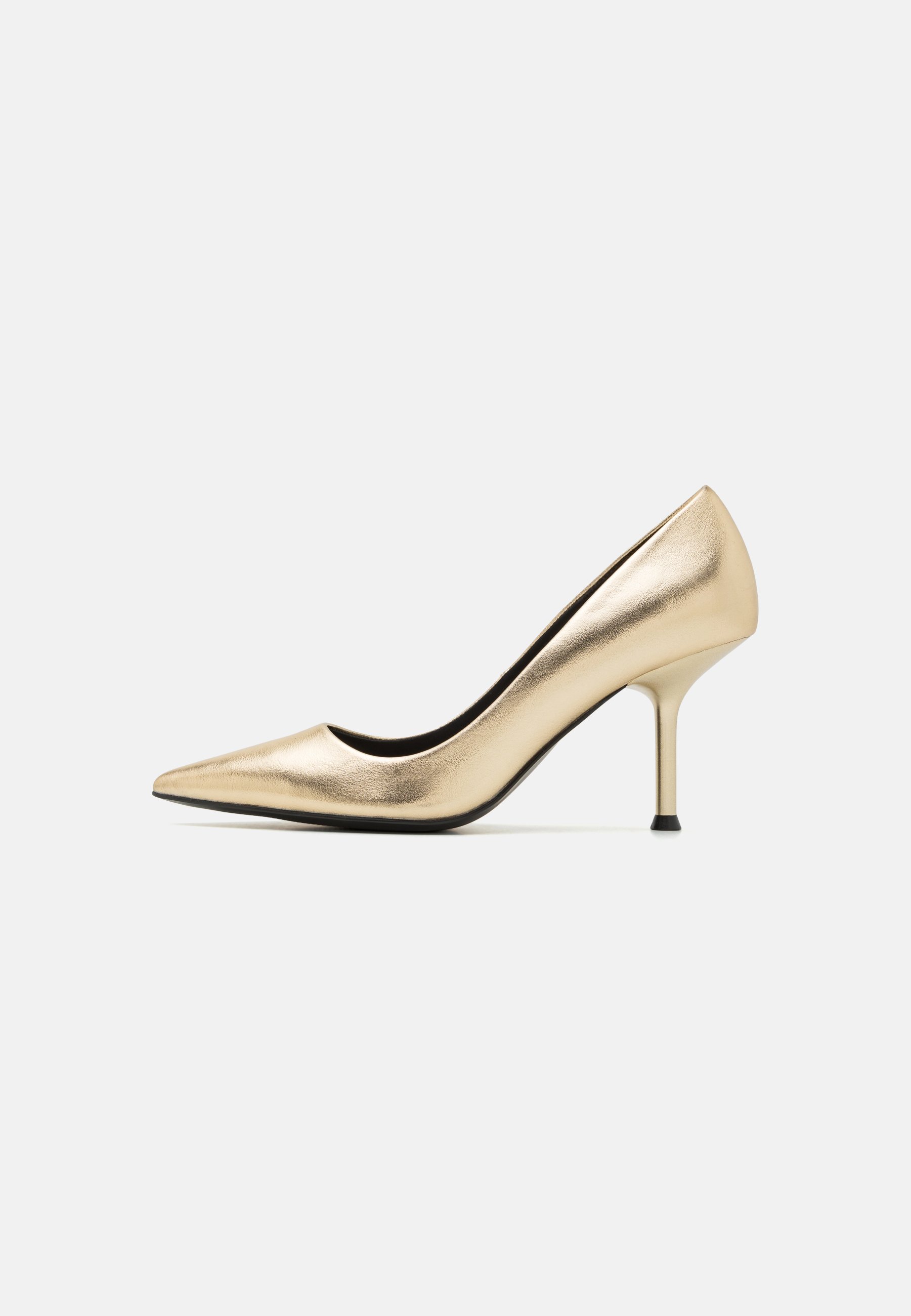 Classic heels