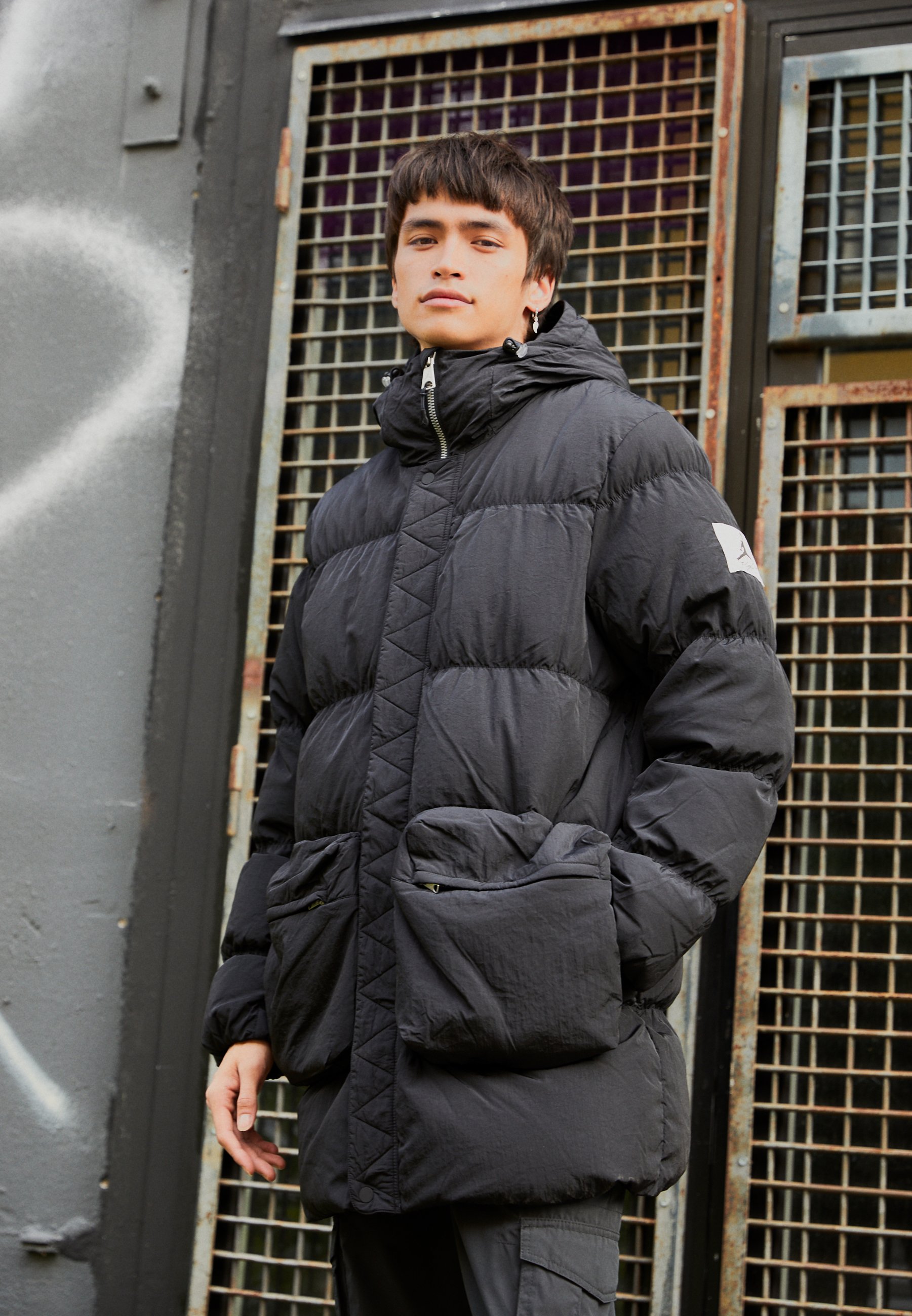 M J ESS STMT - Down coat