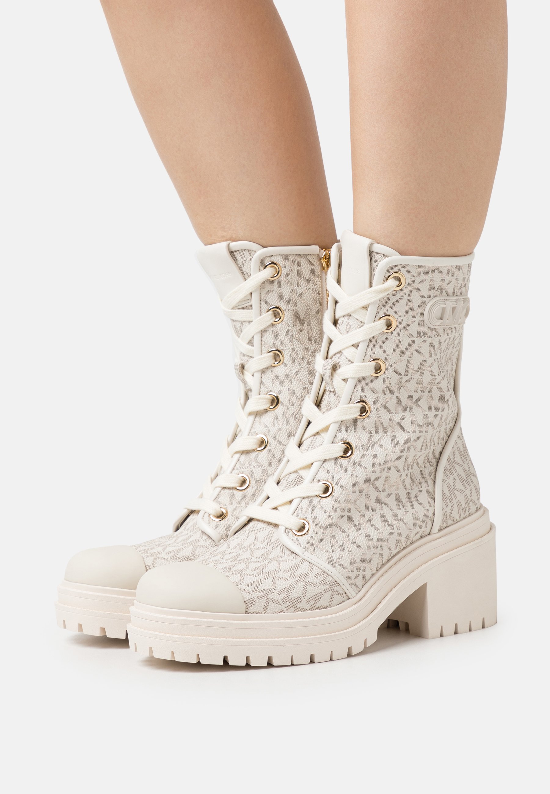 HANLEY- Platform ankle boots
