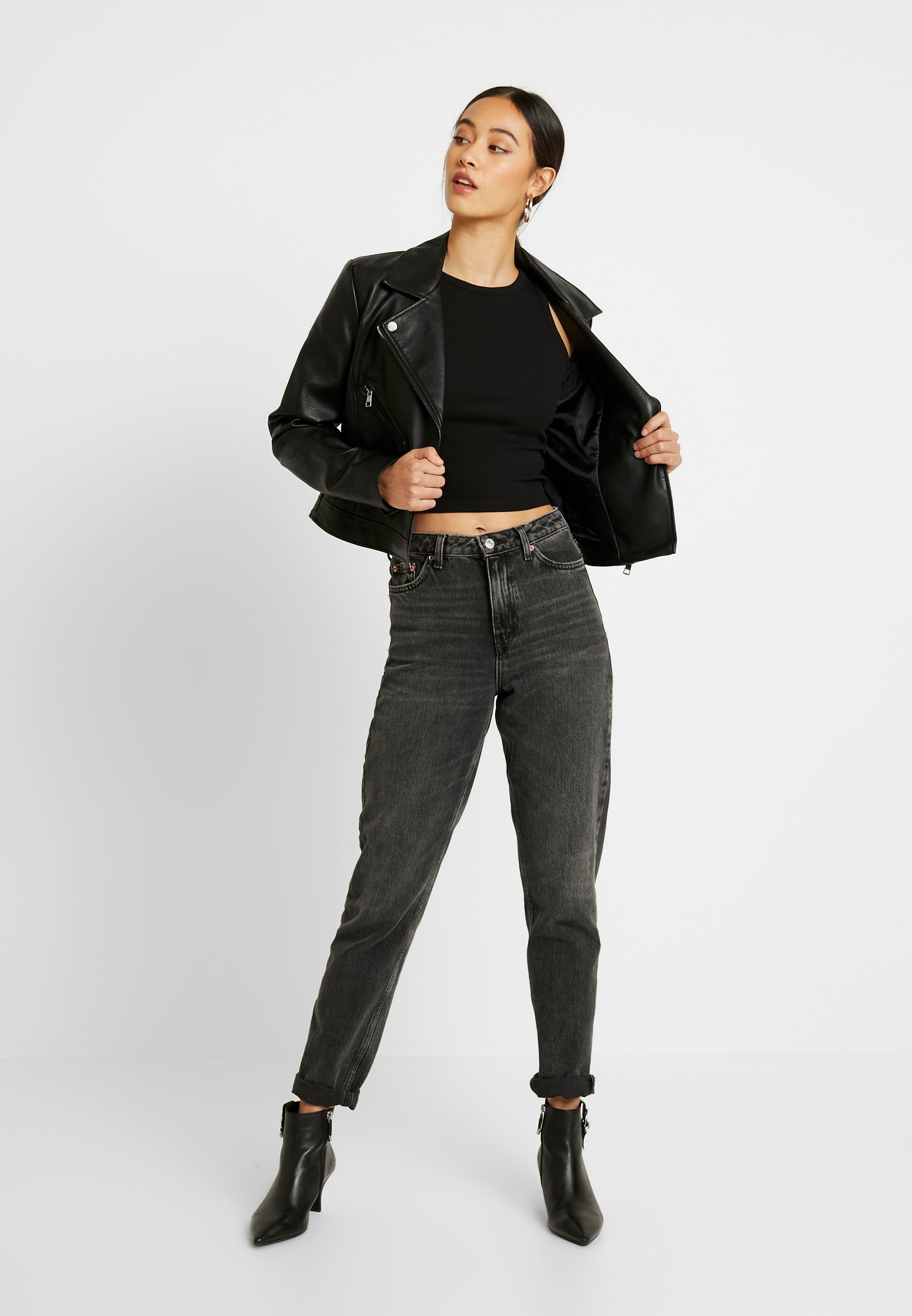 CROPPED TANK - Top