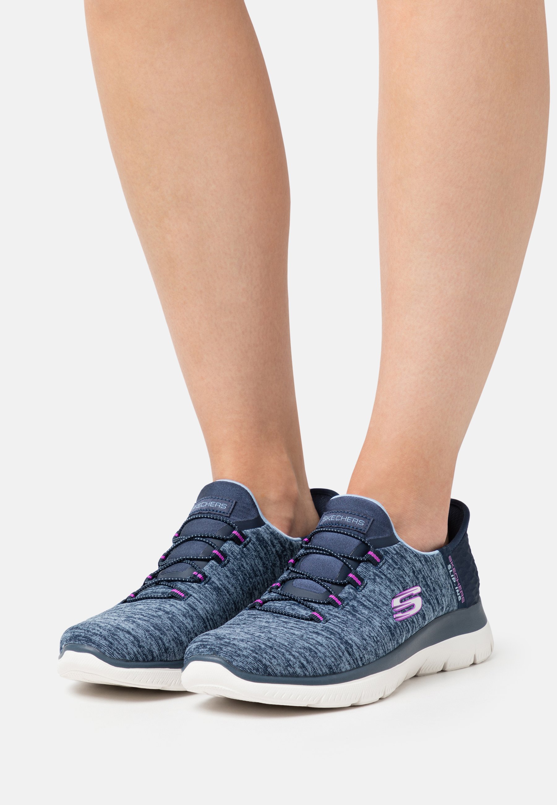 SUMMITS - Slip-ons