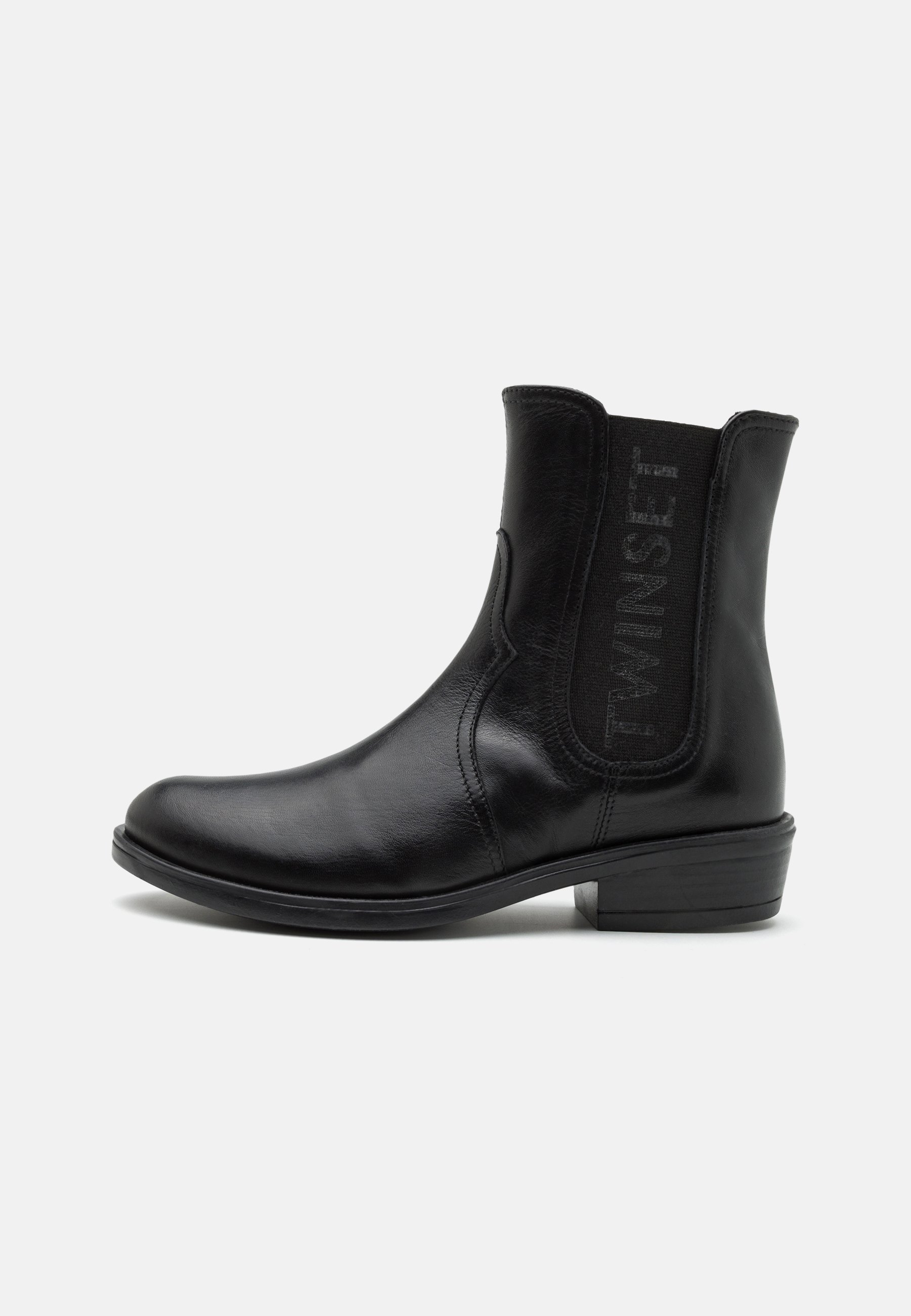 Classic ankle boots