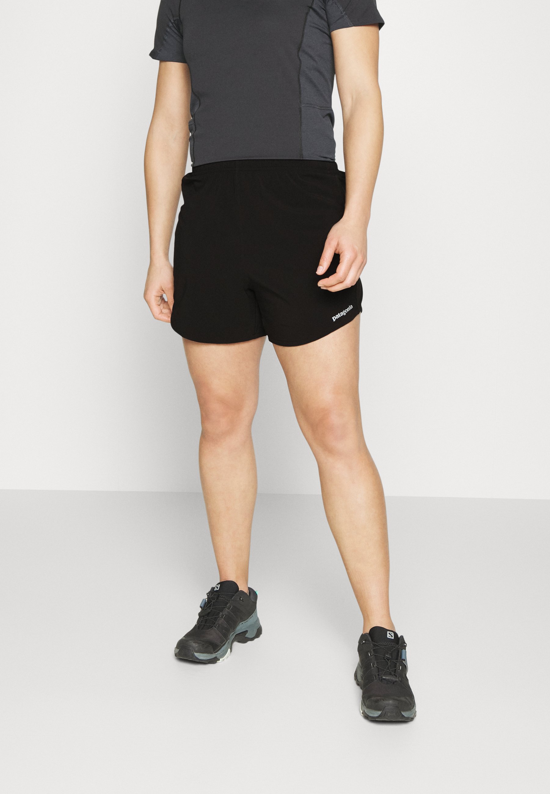 TRAILFARER SHORTS - Sports shorts