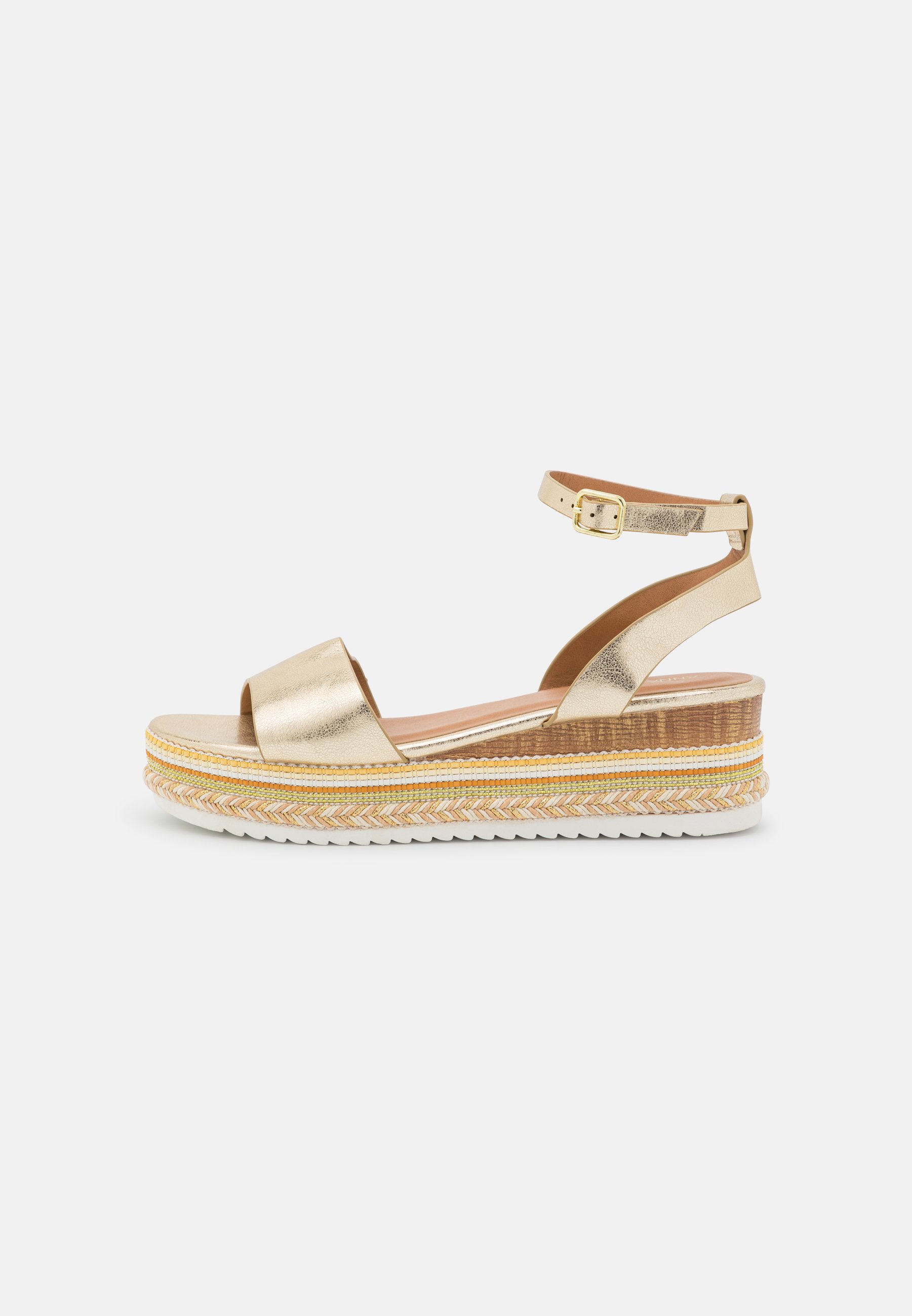 Platform sandals