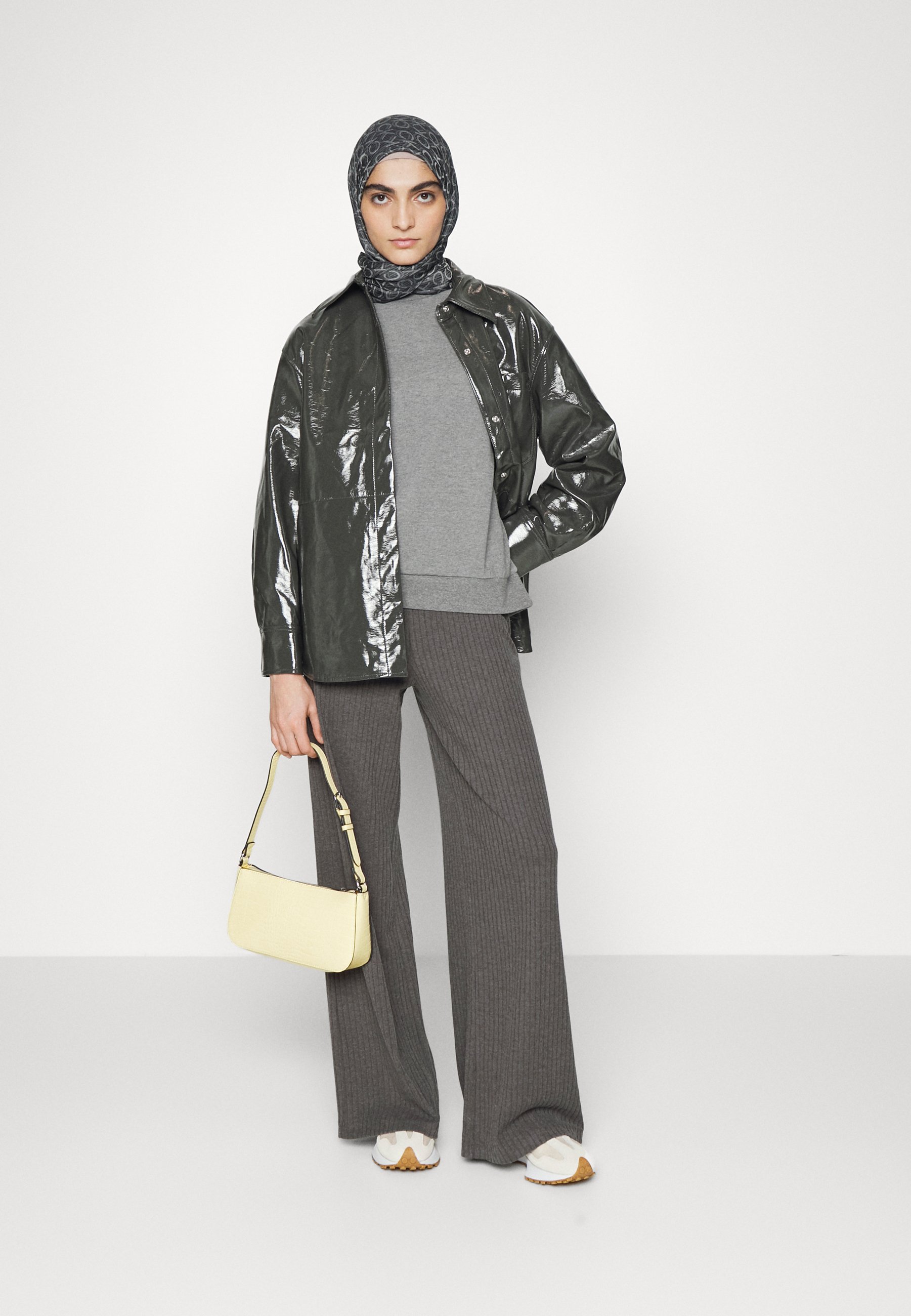 RIBBED WIDE LEG - Tracksuit bottoms