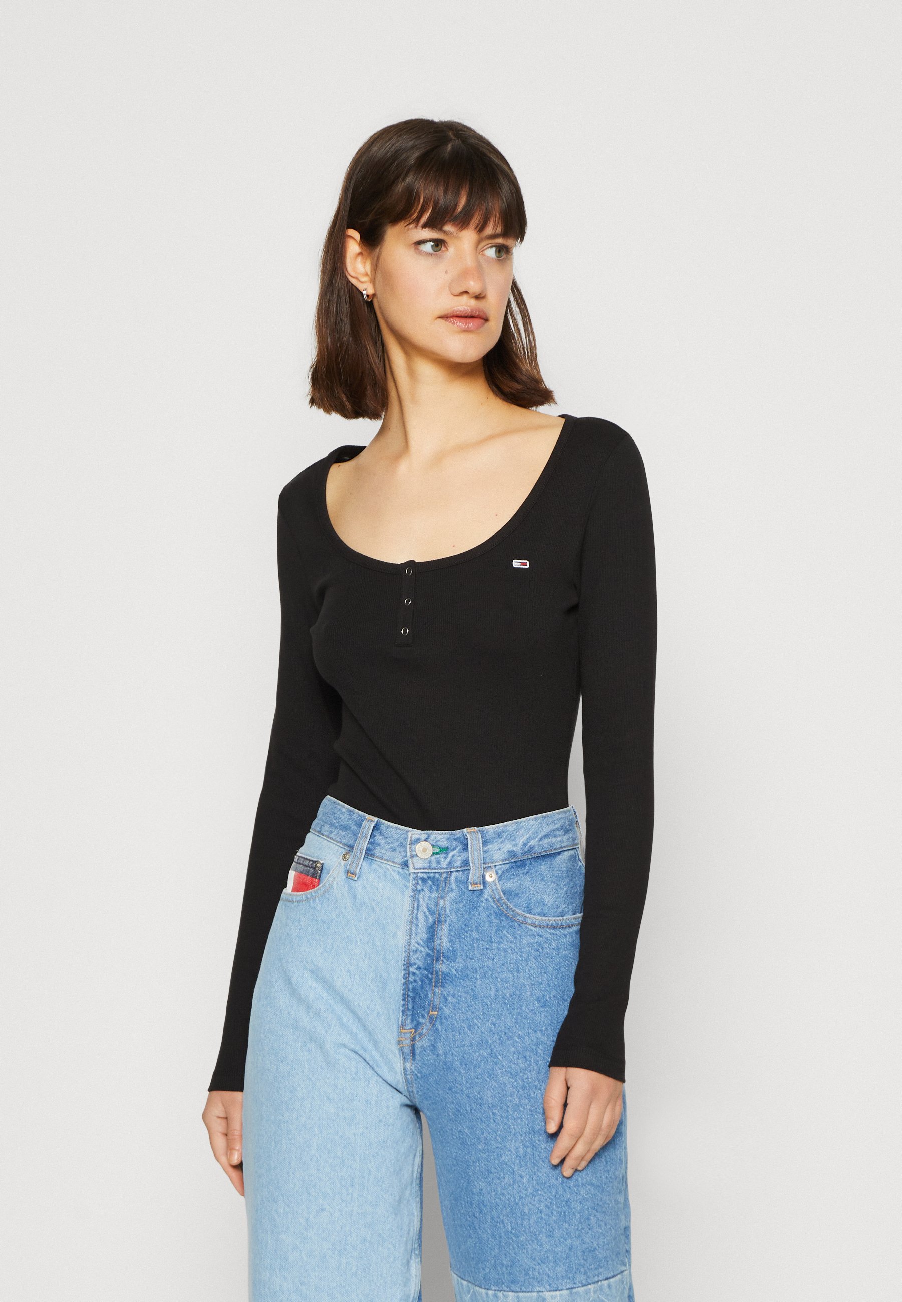 SLIM BUTTON C NECK - Long sleeved top