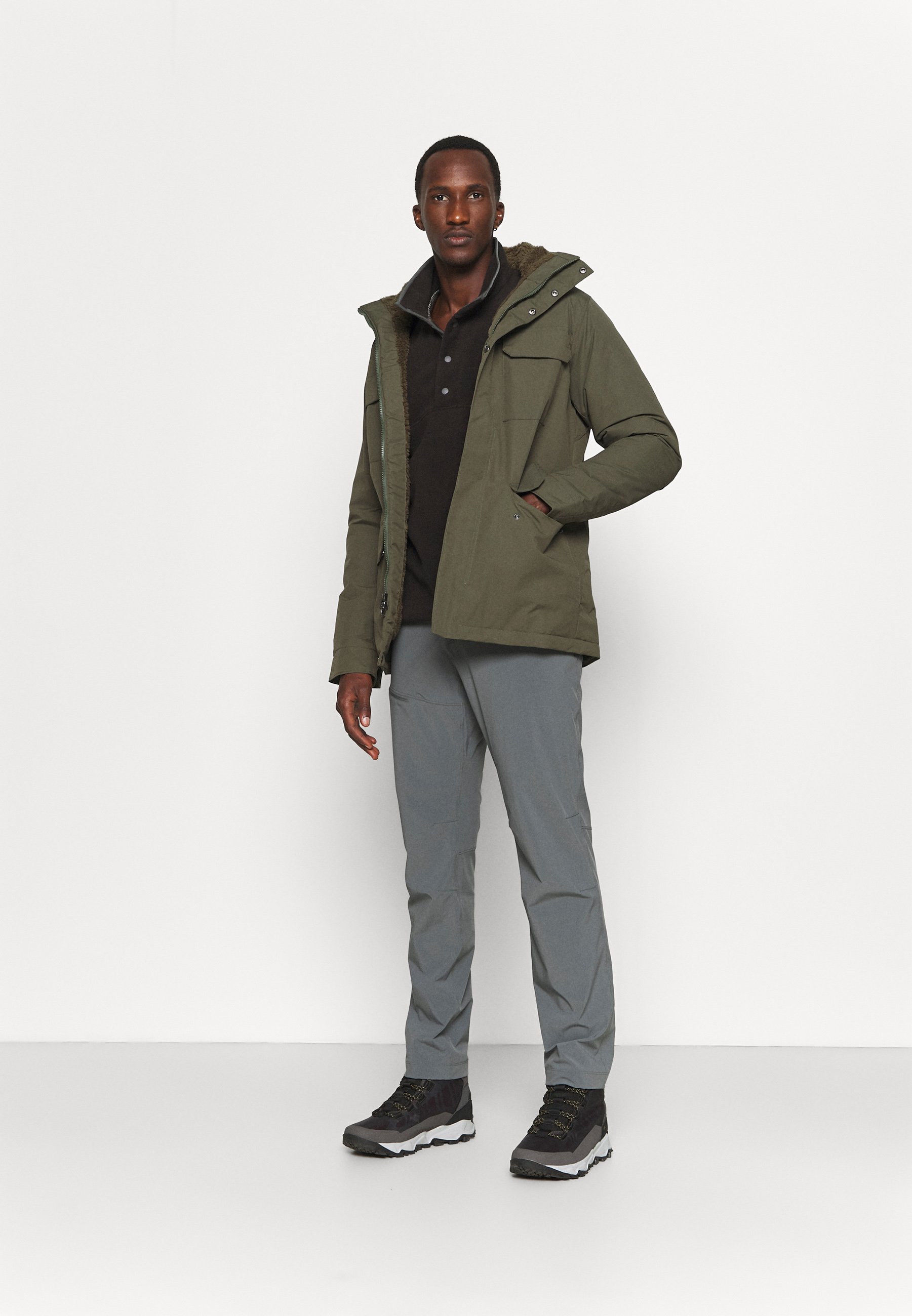 ISTHMUS- Parka