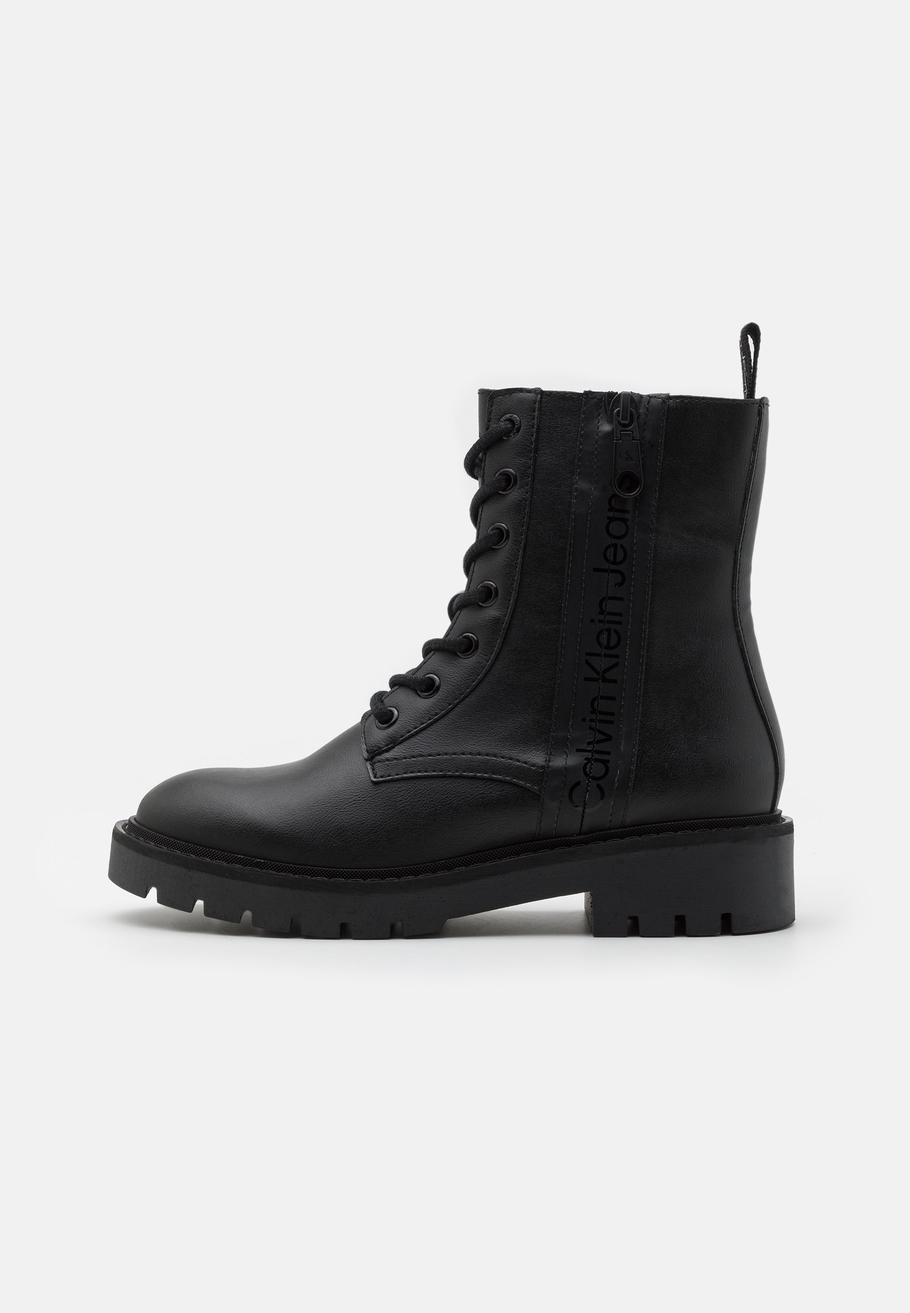 COMBAT LACEUP BOOT- Platform ankle boots