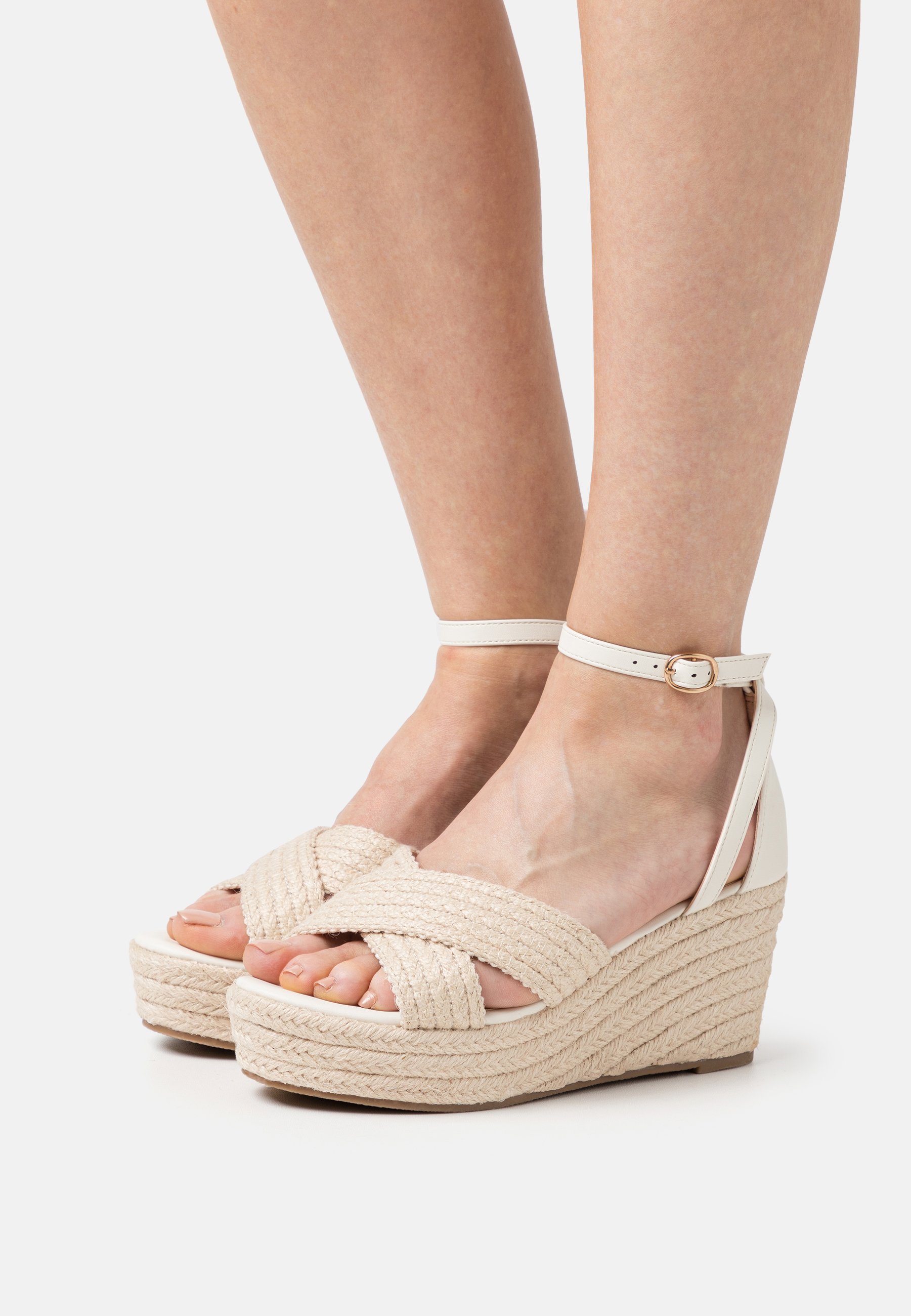 Platform sandals