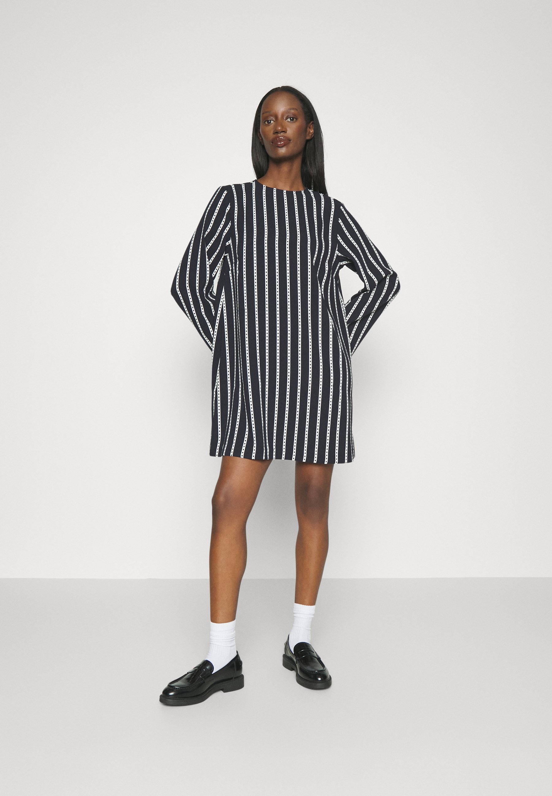 ARGYLE STRIPE SHIFT DRESS - Day dress