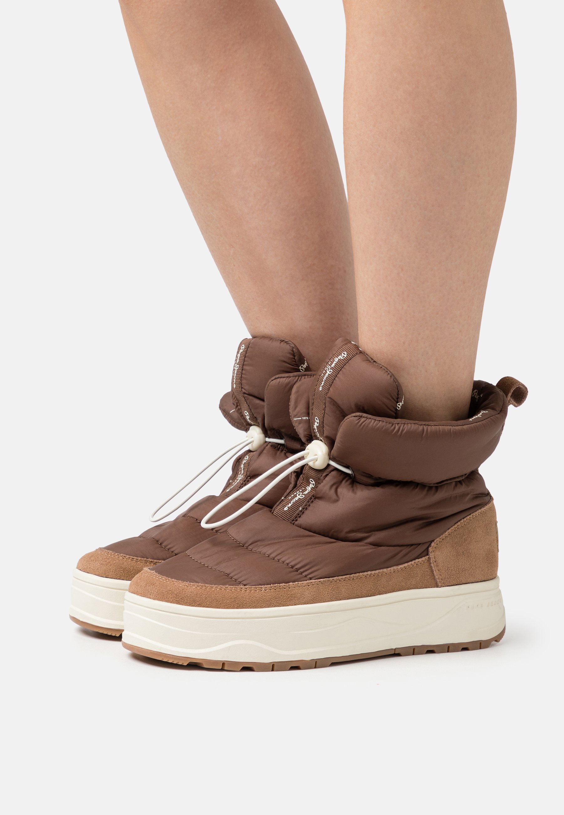 KORE - Lace-up ankle boots