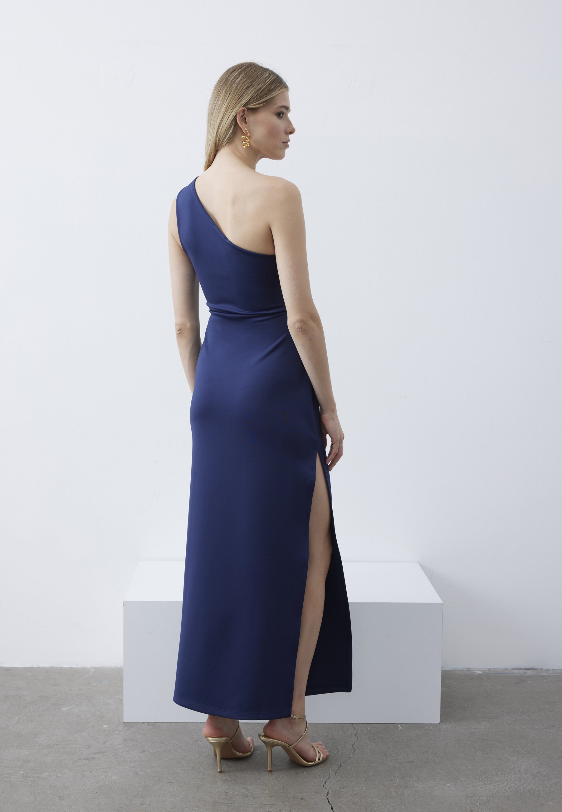 Occasion wear