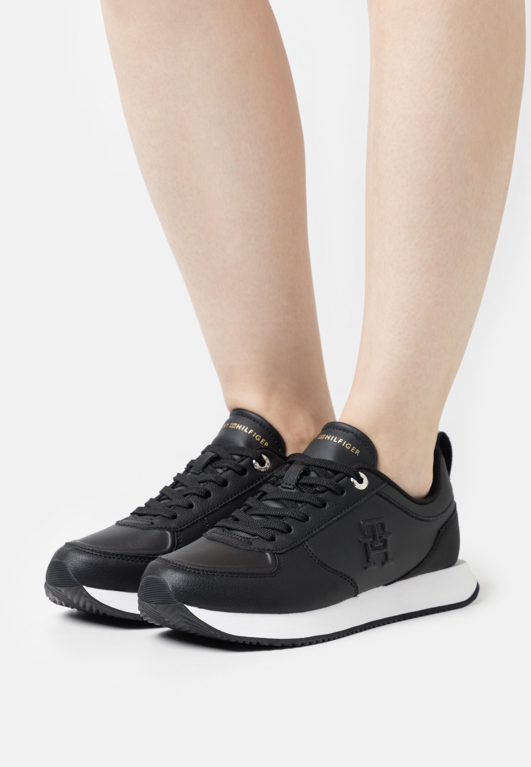 CASUAL RUNNER - Trainers