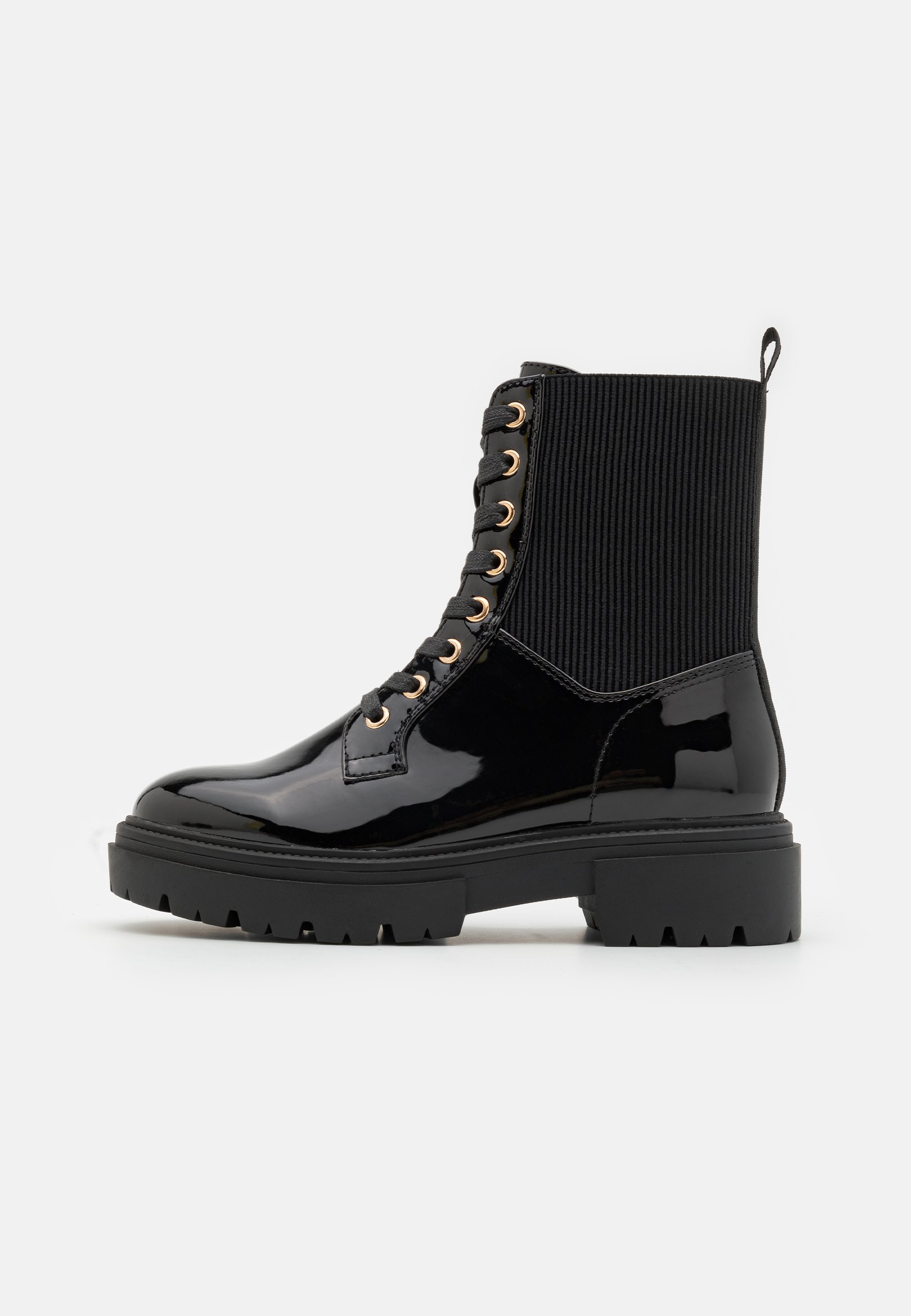 Lace-up ankle boots