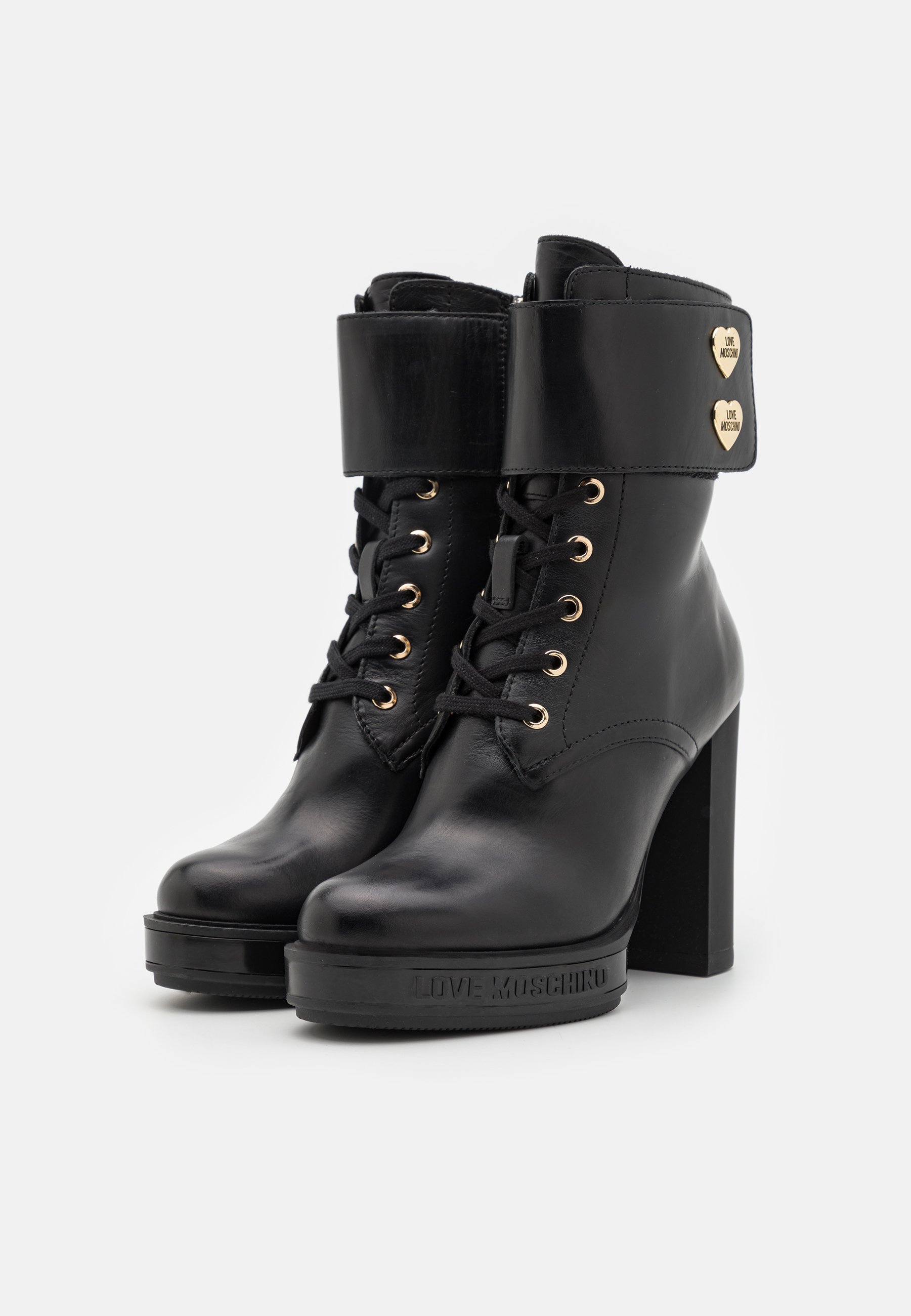 Lace-up ankle boots