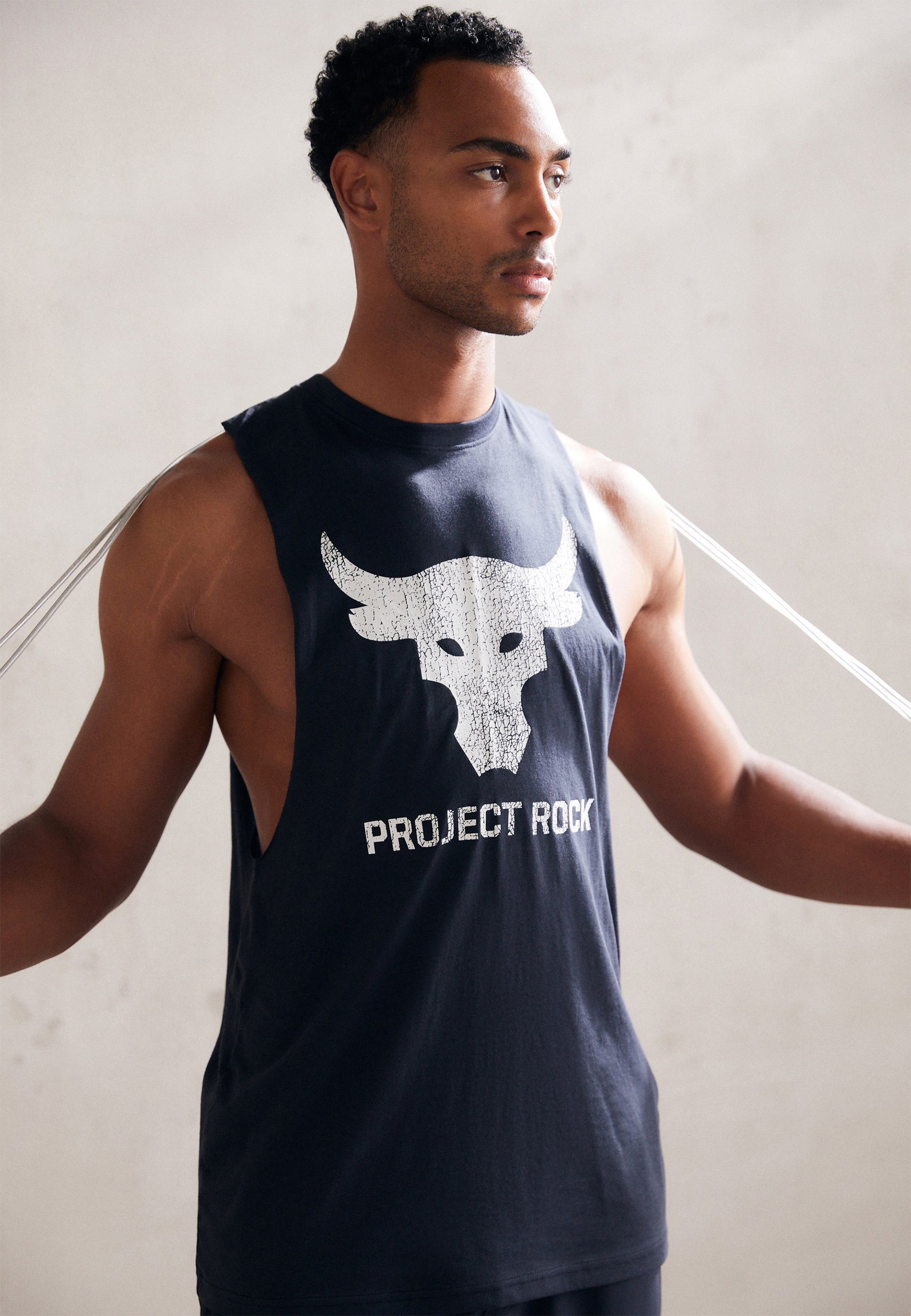 ROCK BRAHMA BULL TANK - Top