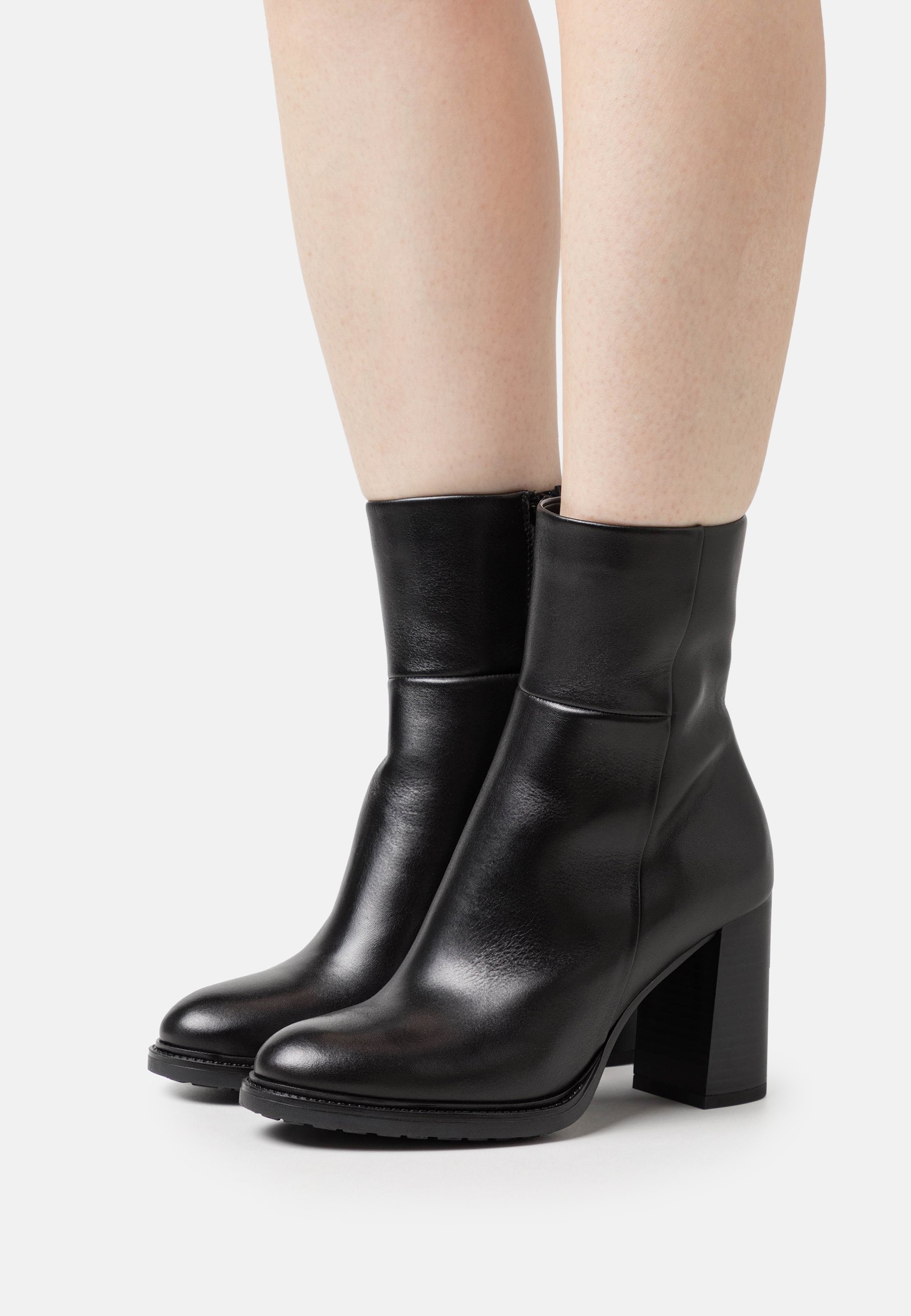LEATHER - High heeled ankle boots