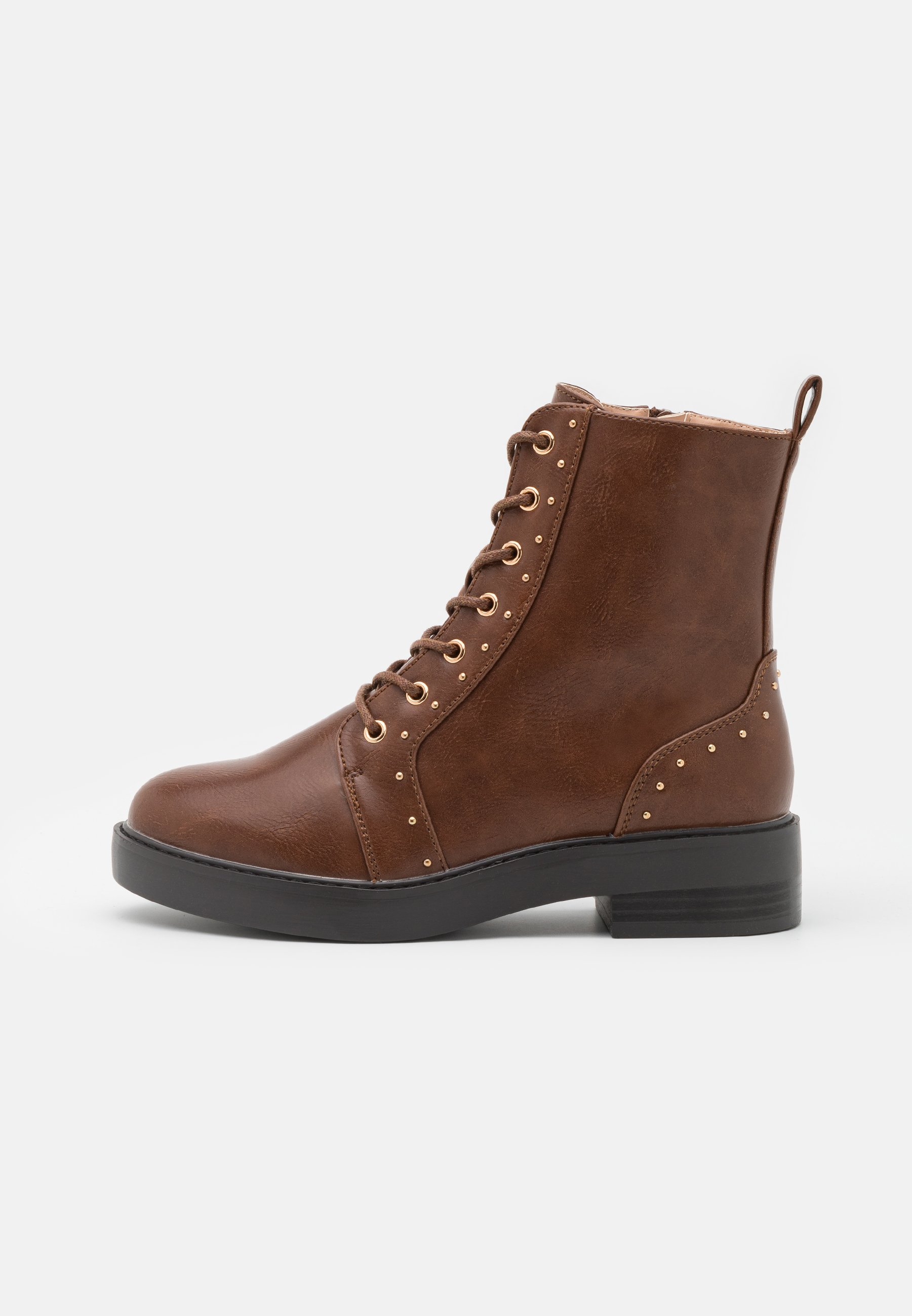 Lace-up ankle boots