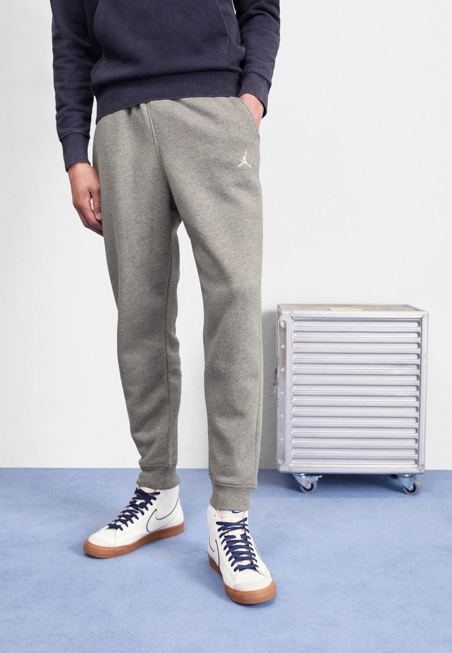 M J ESS FLC- Tracksuit bottoms
