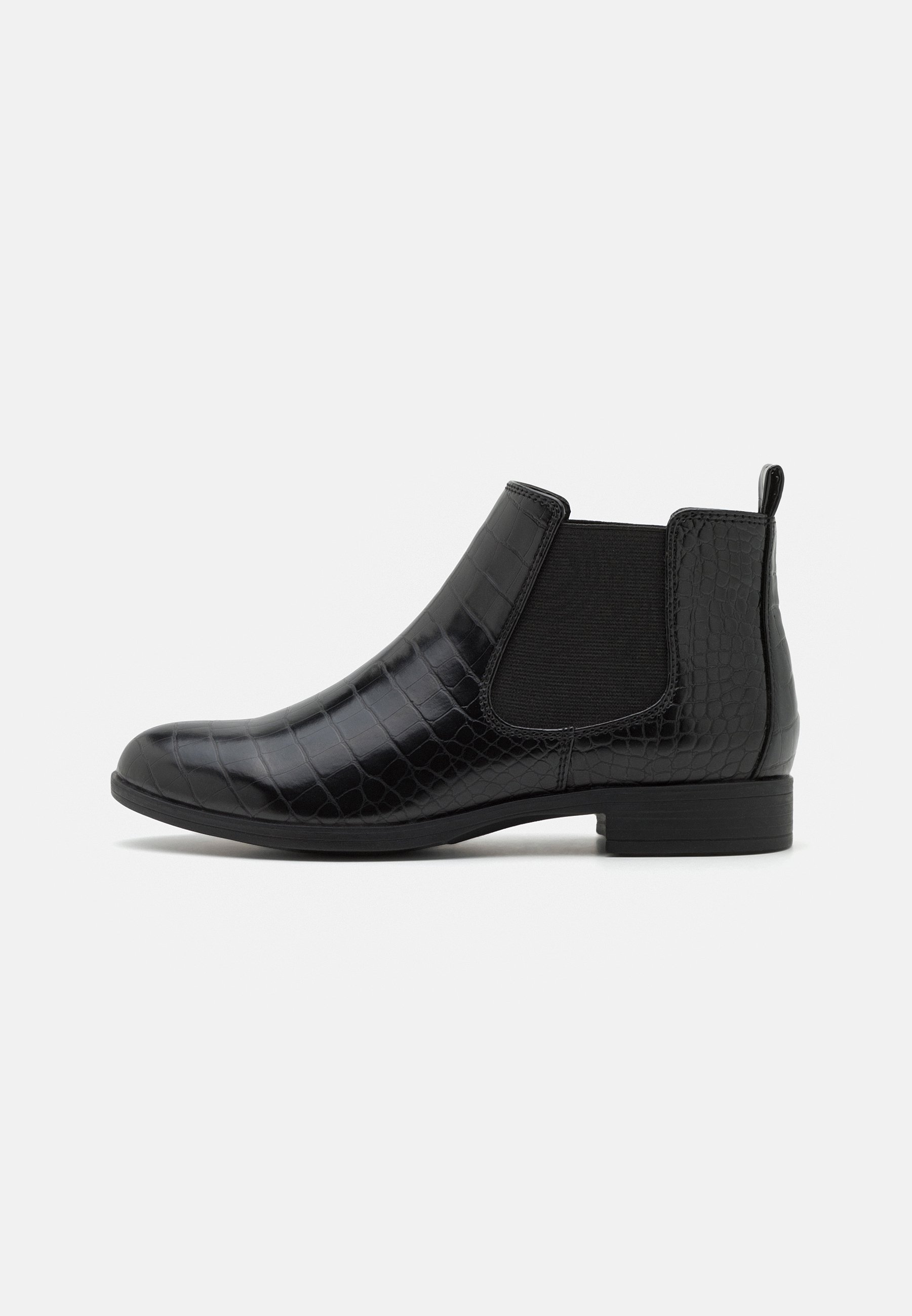 Classic ankle boots