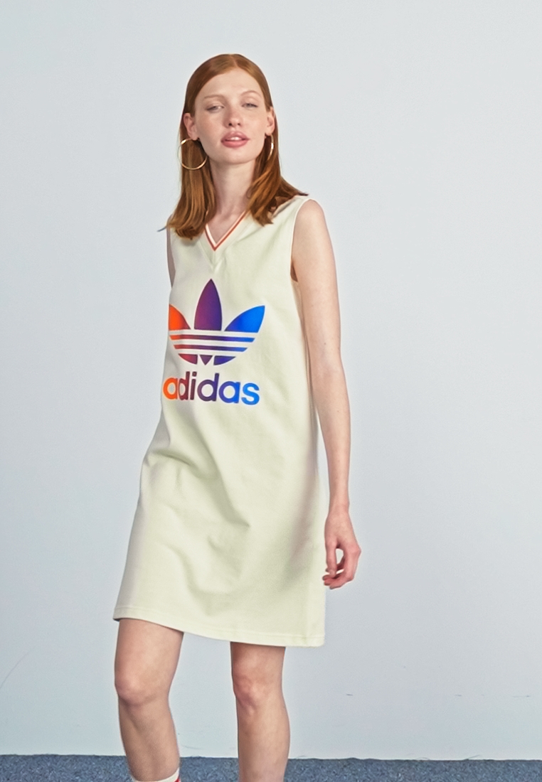 ADICOLOR 70S V NECK DRESS - Day dress