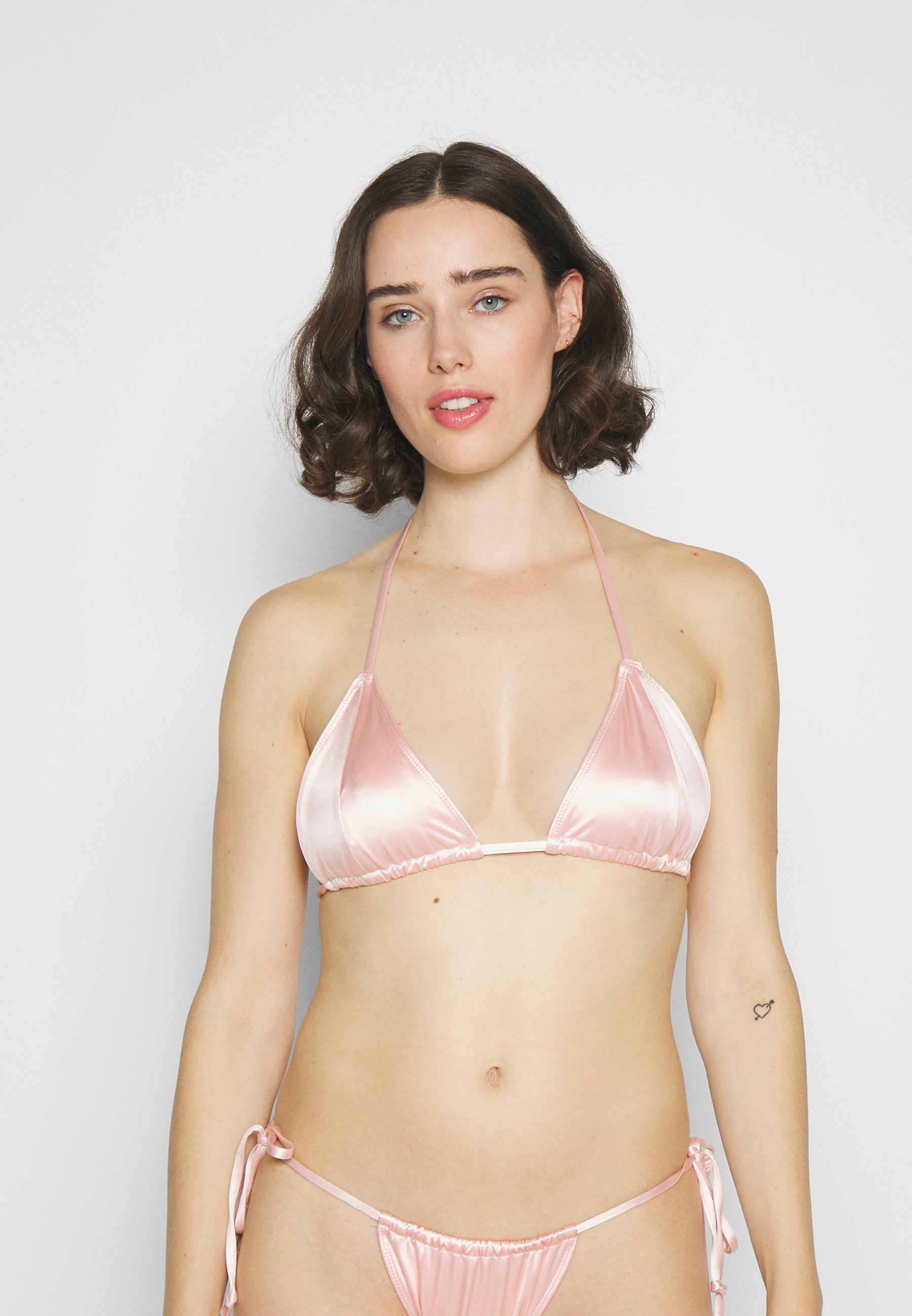 TINY TIES IN FRONT - Bikini top