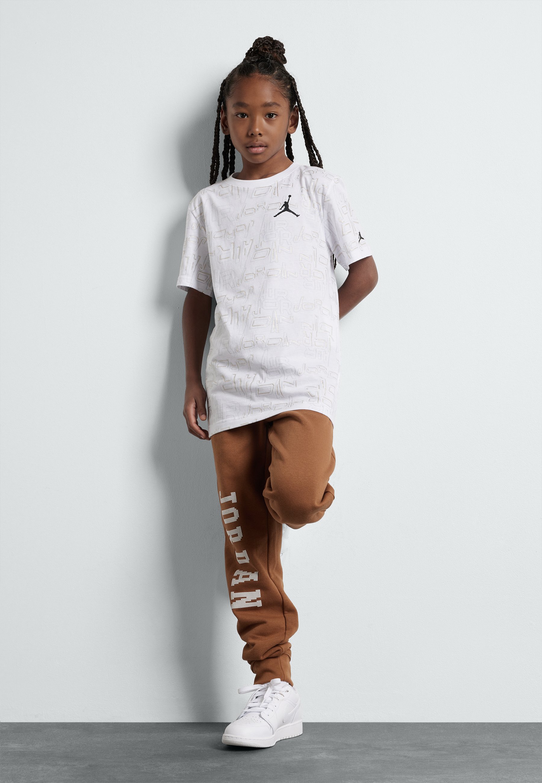 - Tracksuit bottoms