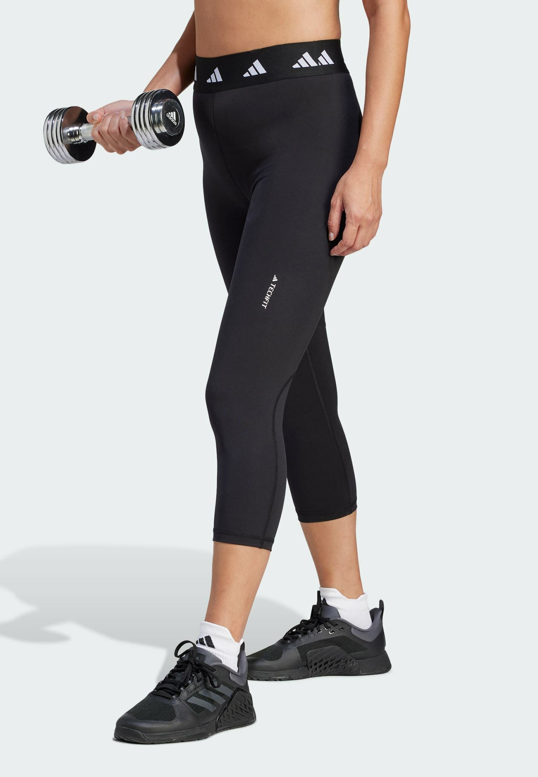 TECHFIT CAPRI - Leggings