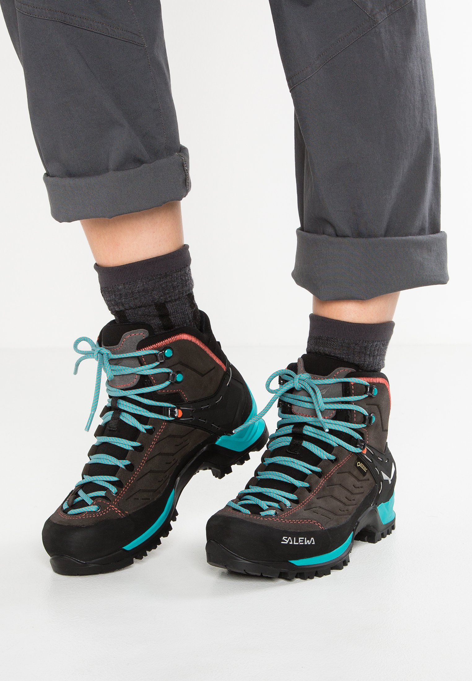 MTN TRAINER MID GTX - Hiking shoes