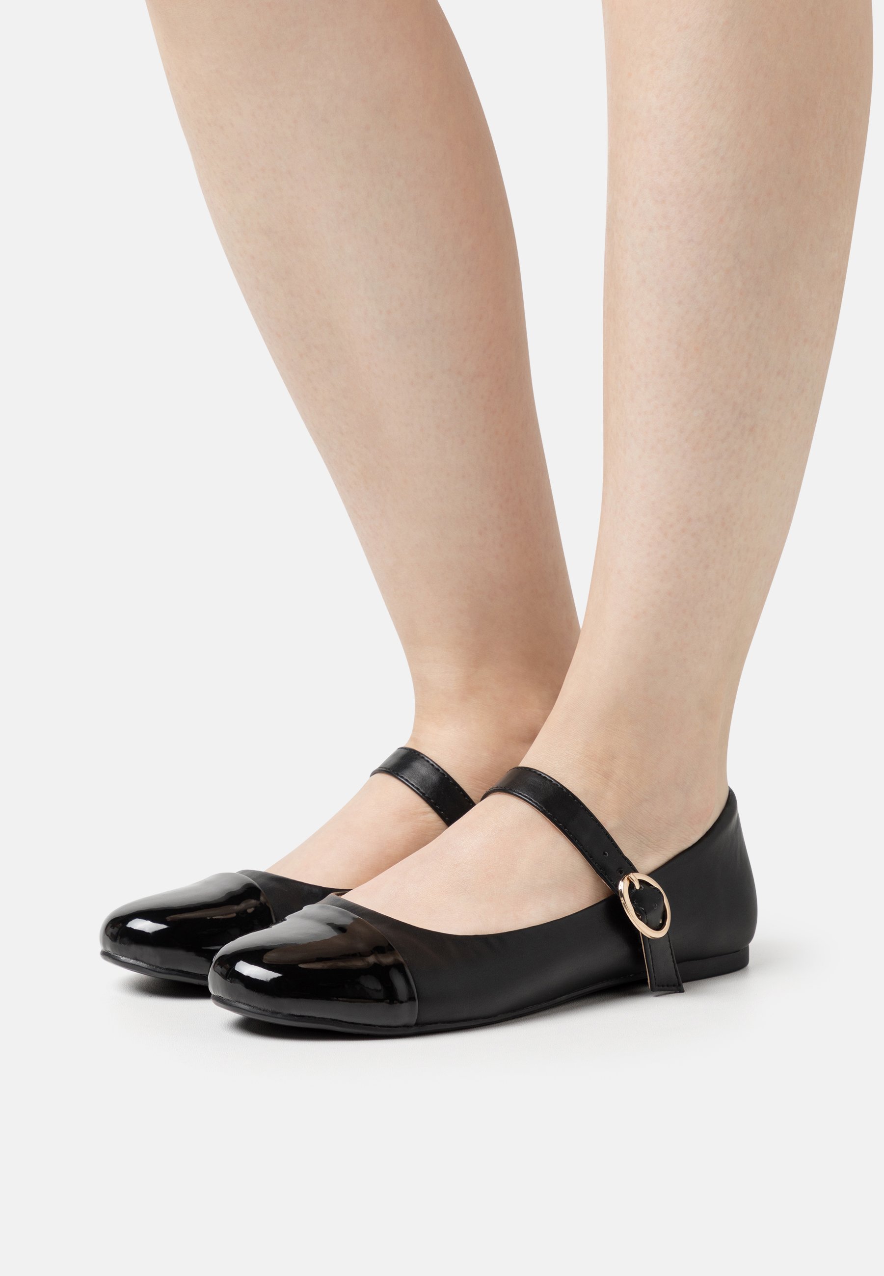 Ankle strap ballet pumps